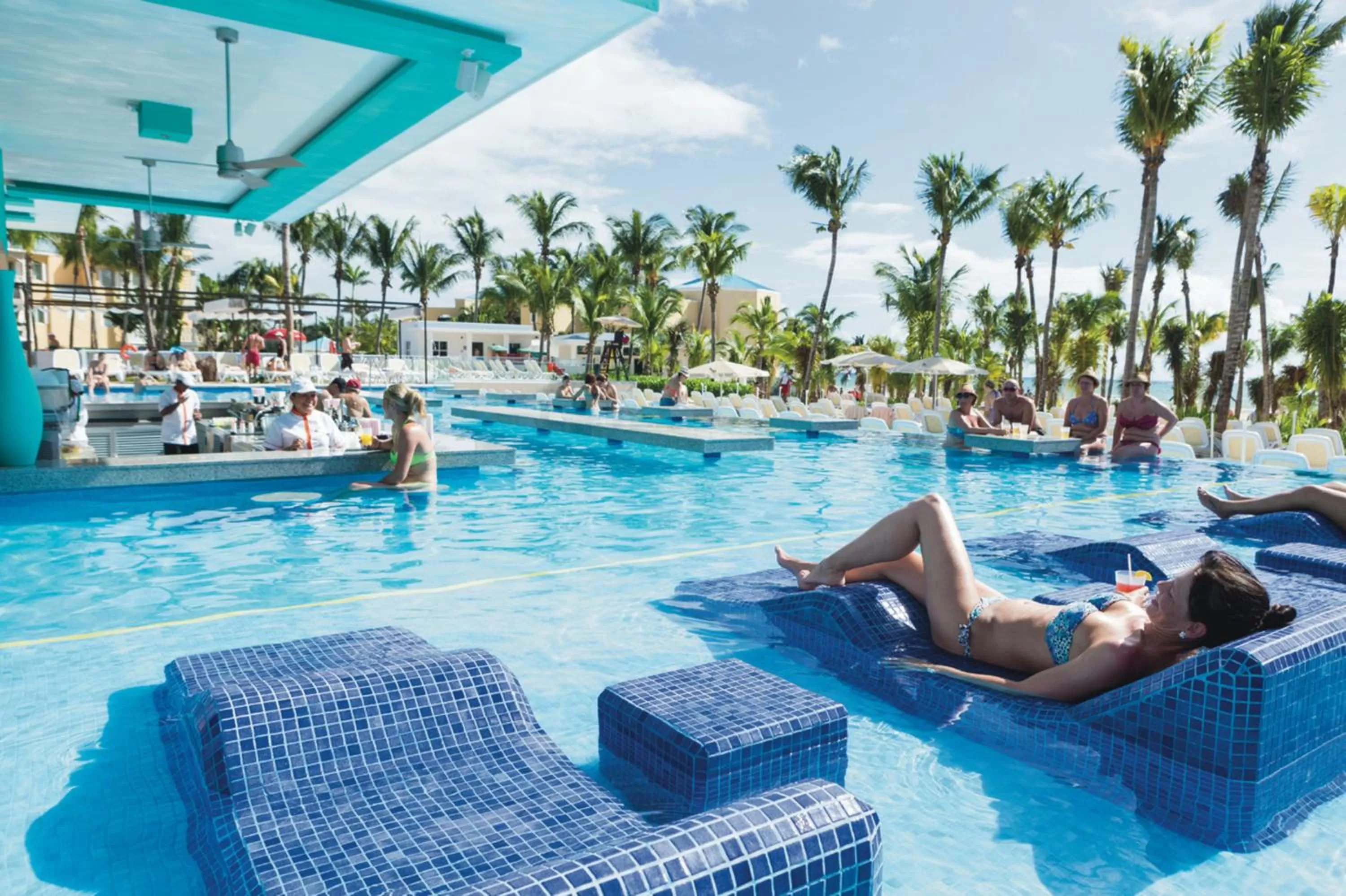 Swimming pool in Riu Playacar - All Inclusive