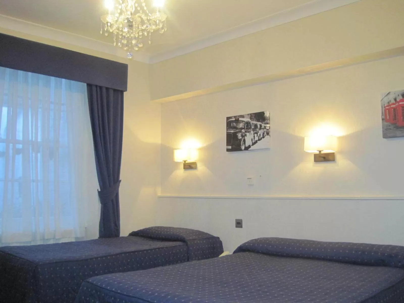 Bed in Aaraya London