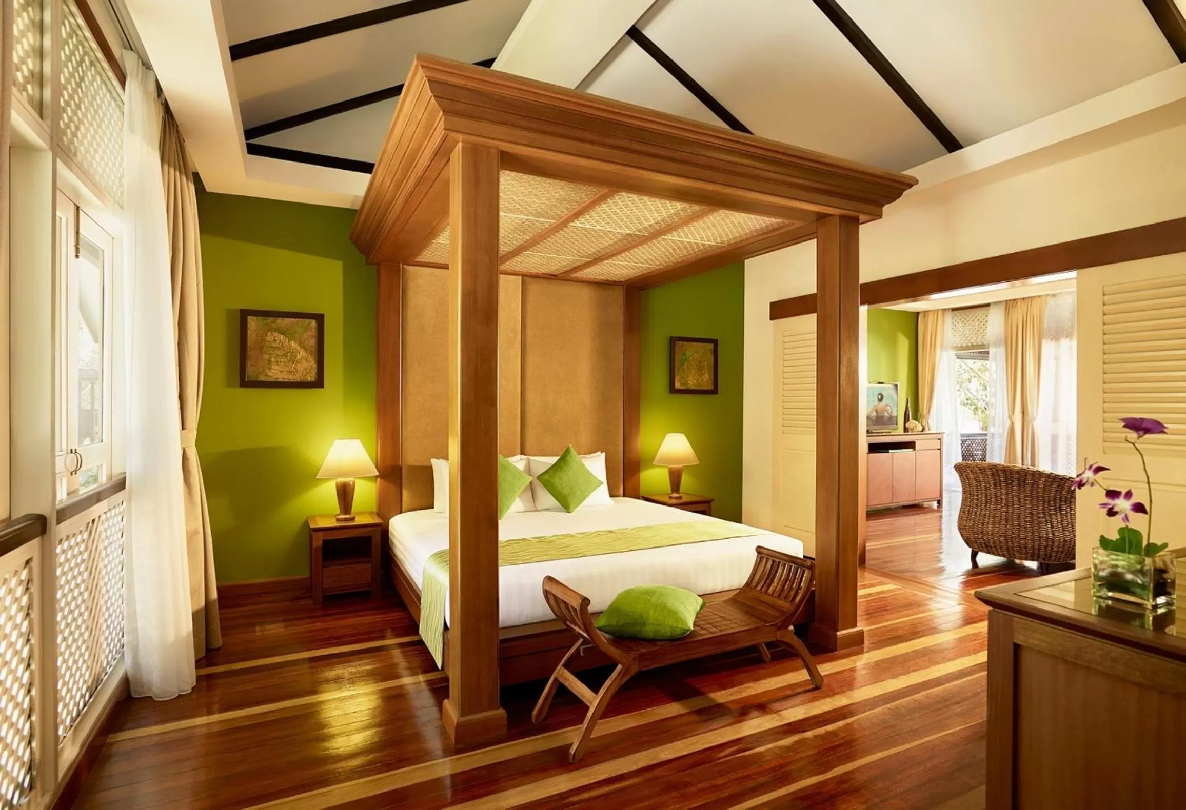 Bed in Rebak Island Resort & Marina, Langkawi 大自然 野生动物与美食爱好者的天堂