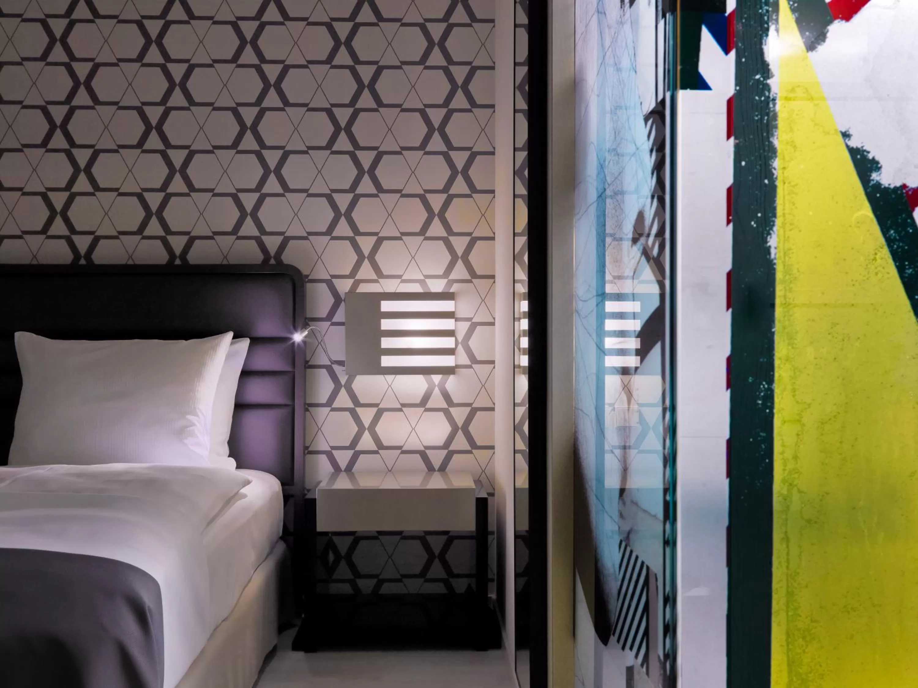 Decorative detail, Bed in H10 Berlin Ku'Damm