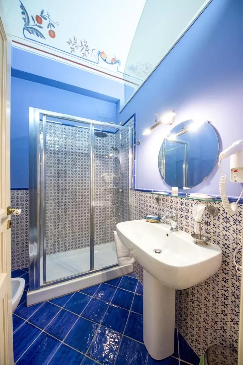 THE PALACE B&B and Apartments