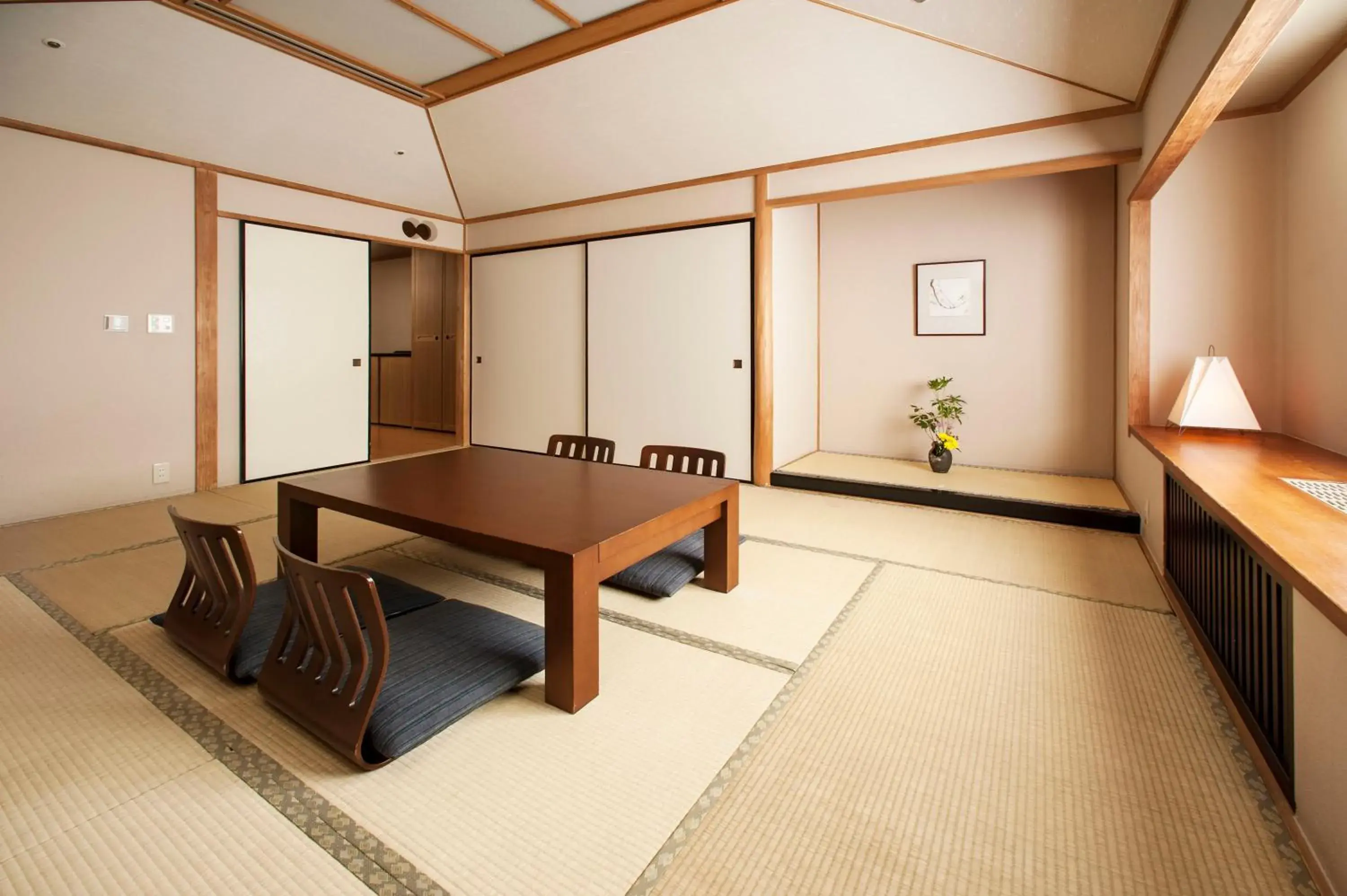 Photo of the whole room, Business Area/Conference Room in Hotel Okura Tokyo Bay