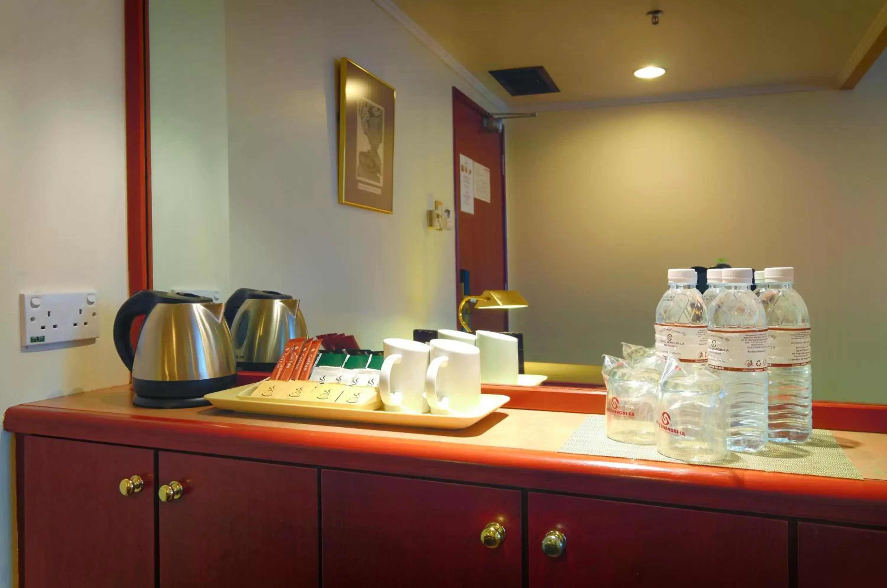 Coffee/Tea Facilities in Hotel Shangri-la Kota Kinabalu