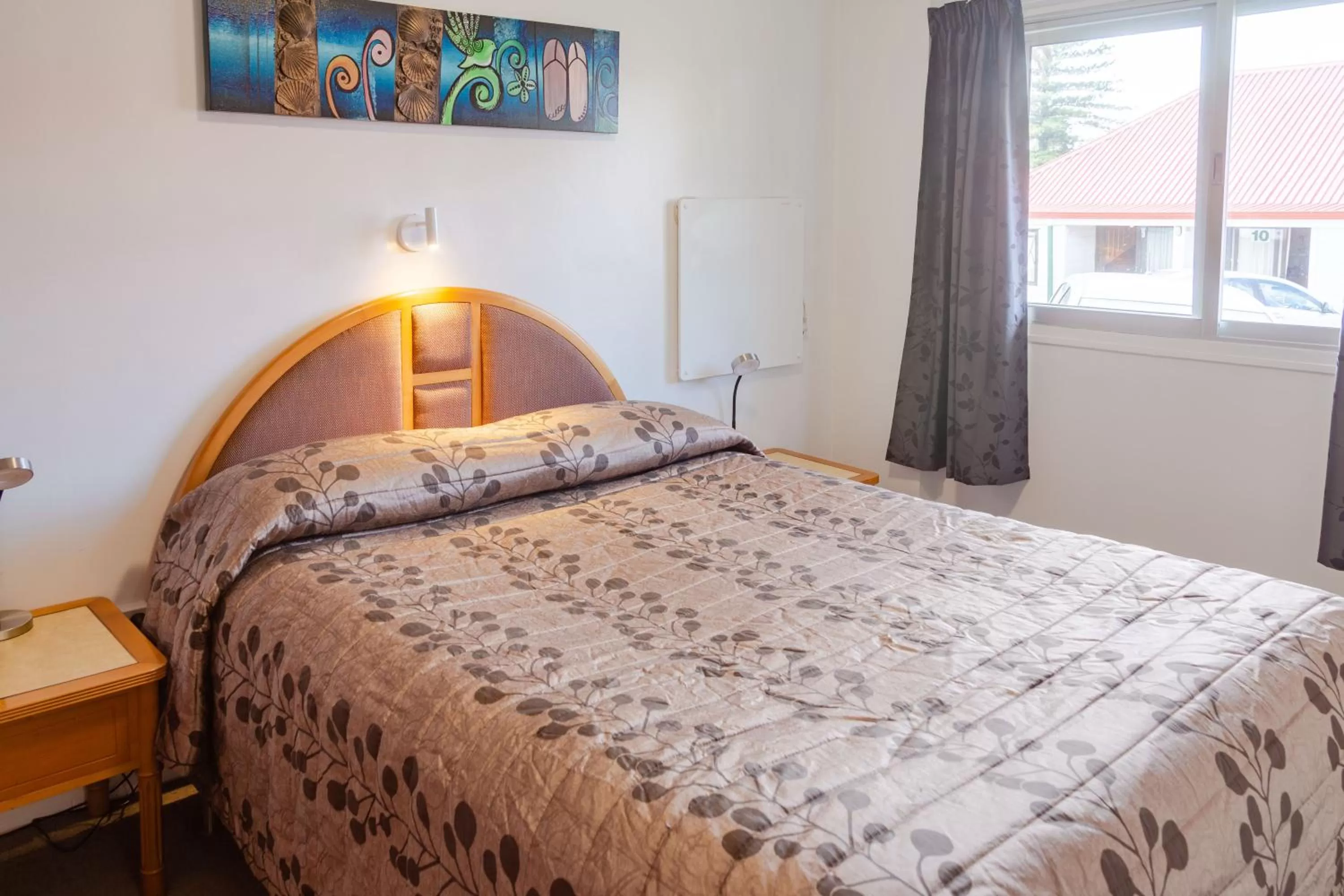 Bed in New Haven Motel