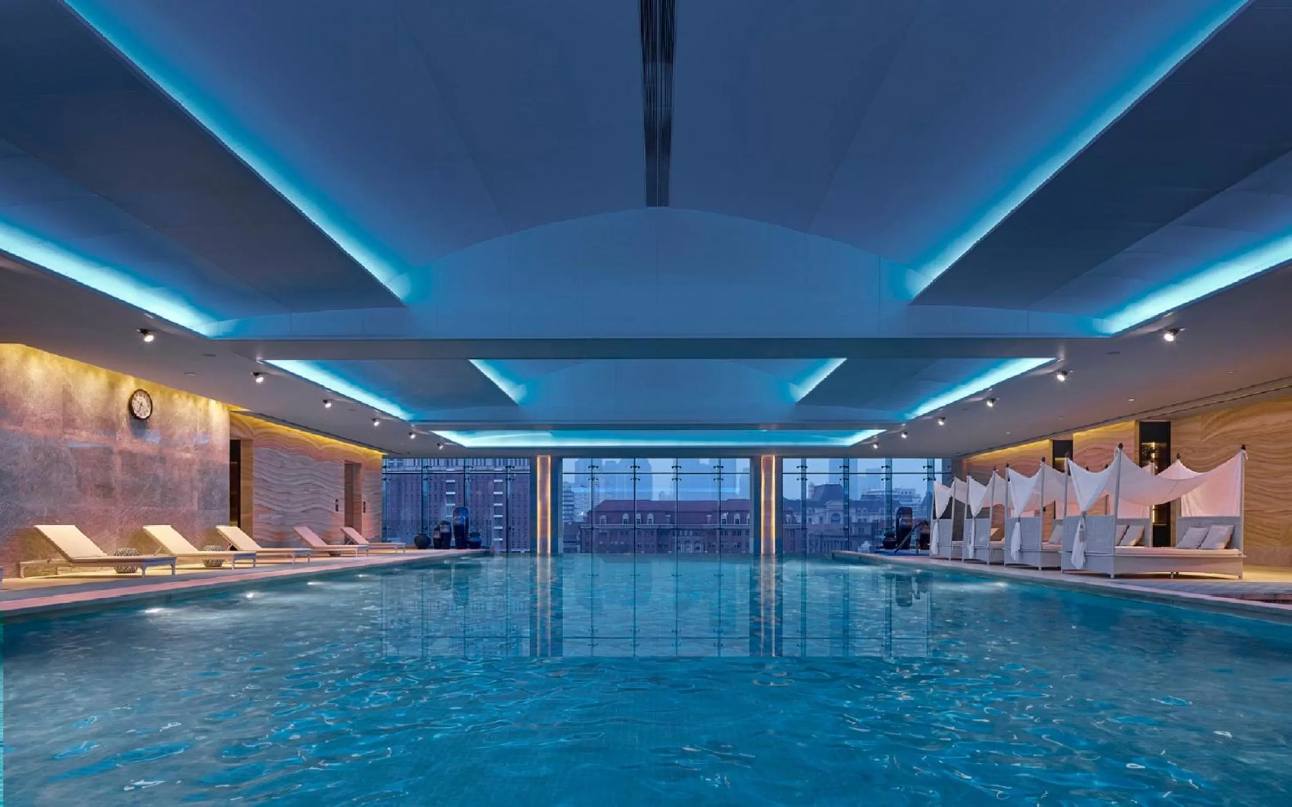 Swimming pool in Shangri-La Tianjin