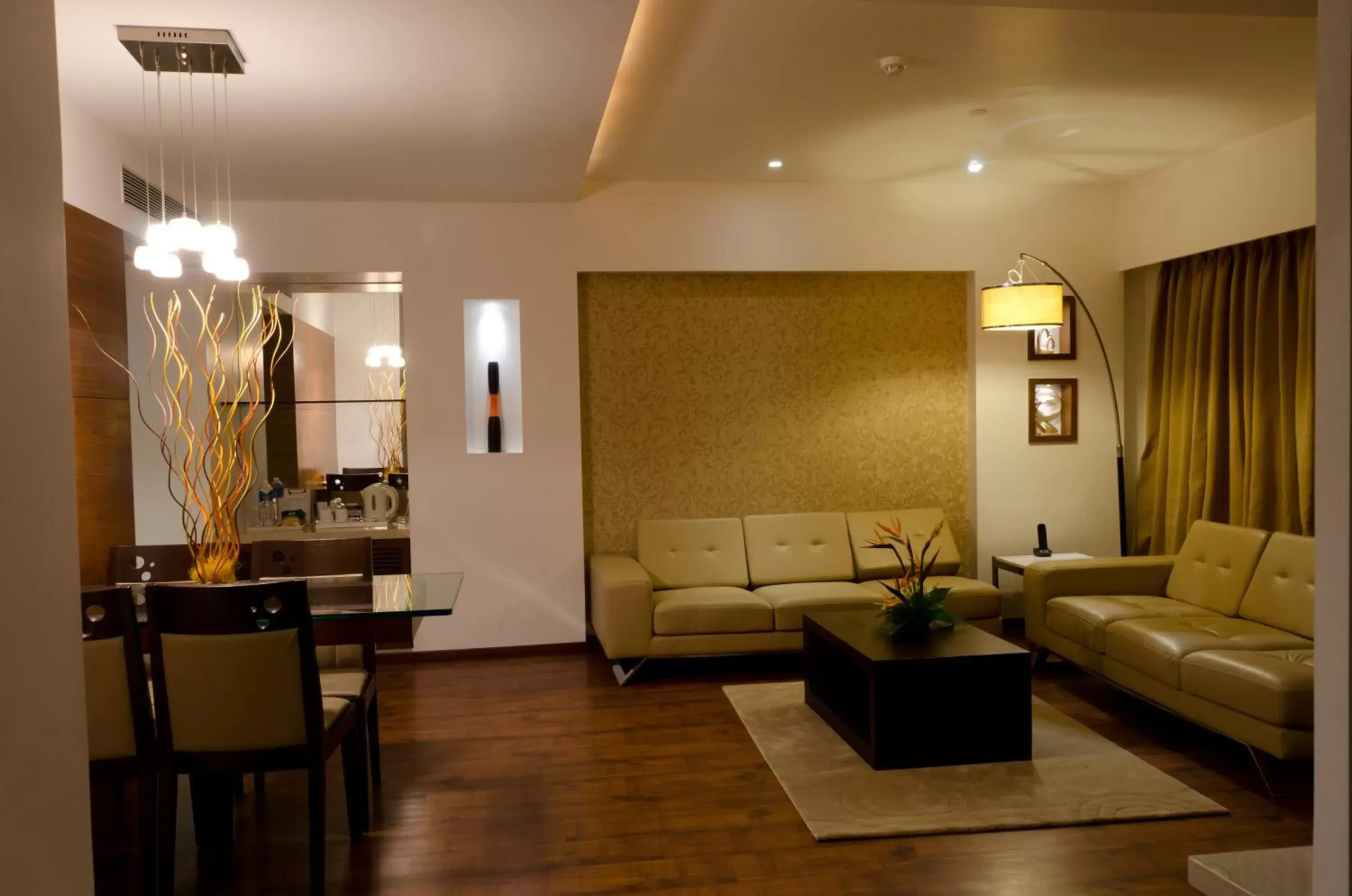 Living room in Ramee Grand Hotel and Spa, Pune