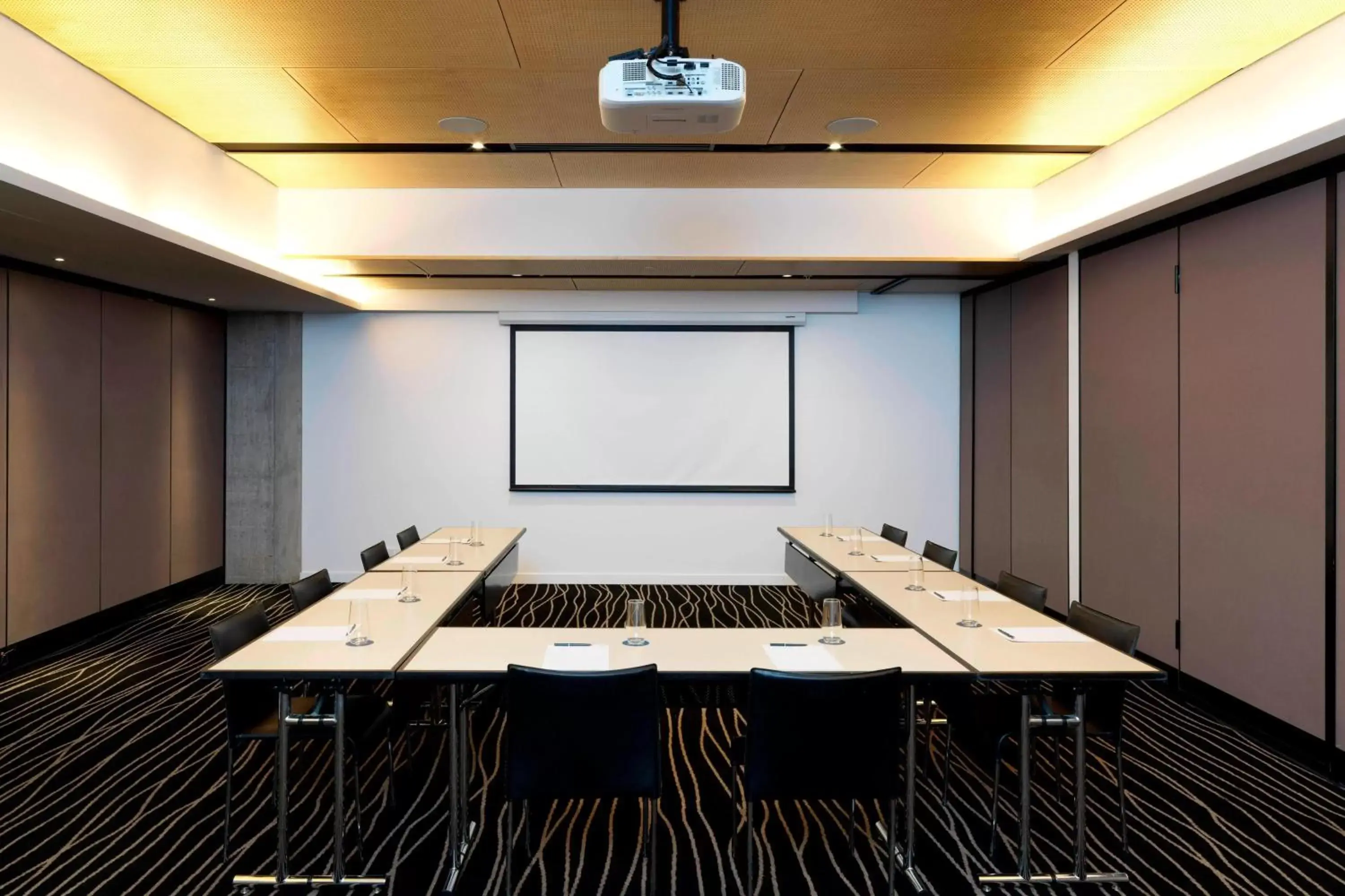 Meeting/conference room in Four Points by Sheraton Brisbane