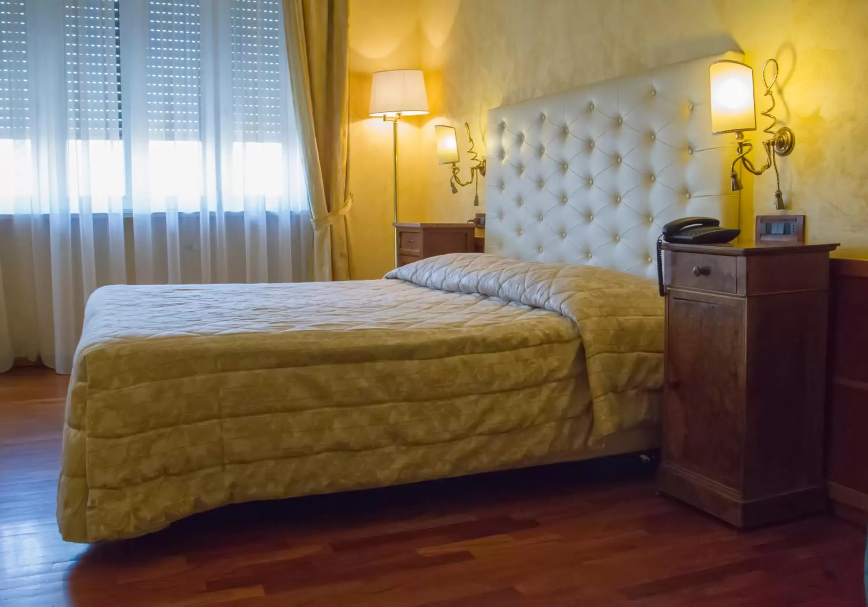 Bed in Hotel Continental Bed in Hotel Continental