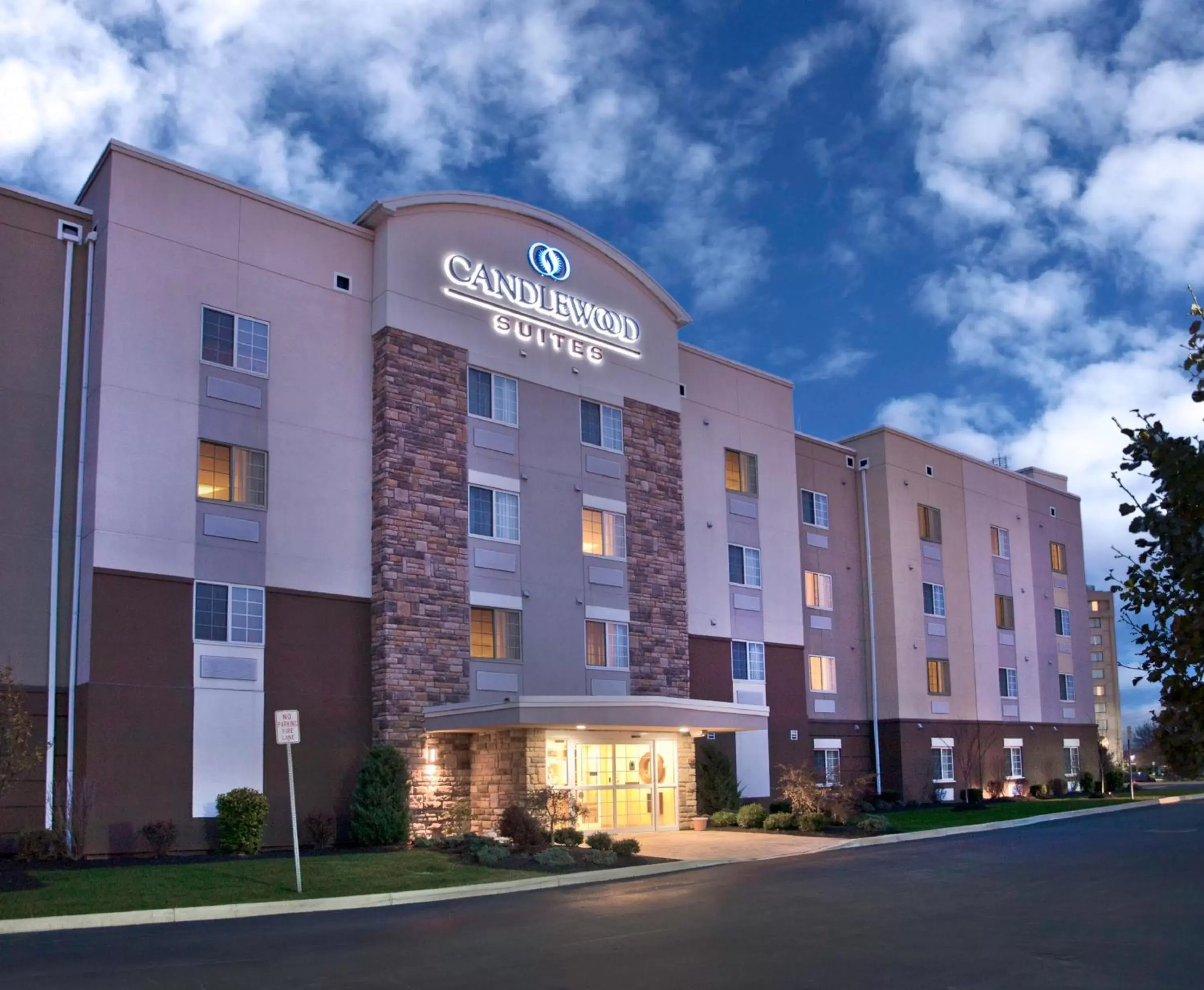 Property Building in Candlewood Suites Buffalo Amherst, an IHG Hotel