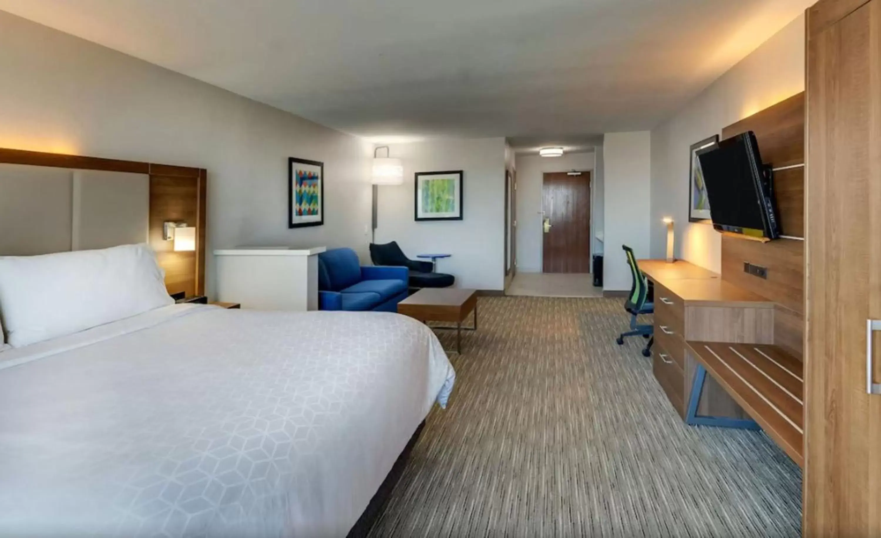 Bedroom in Holiday Inn Express Lake Worth NW Loop 820, an IHG Hotel
