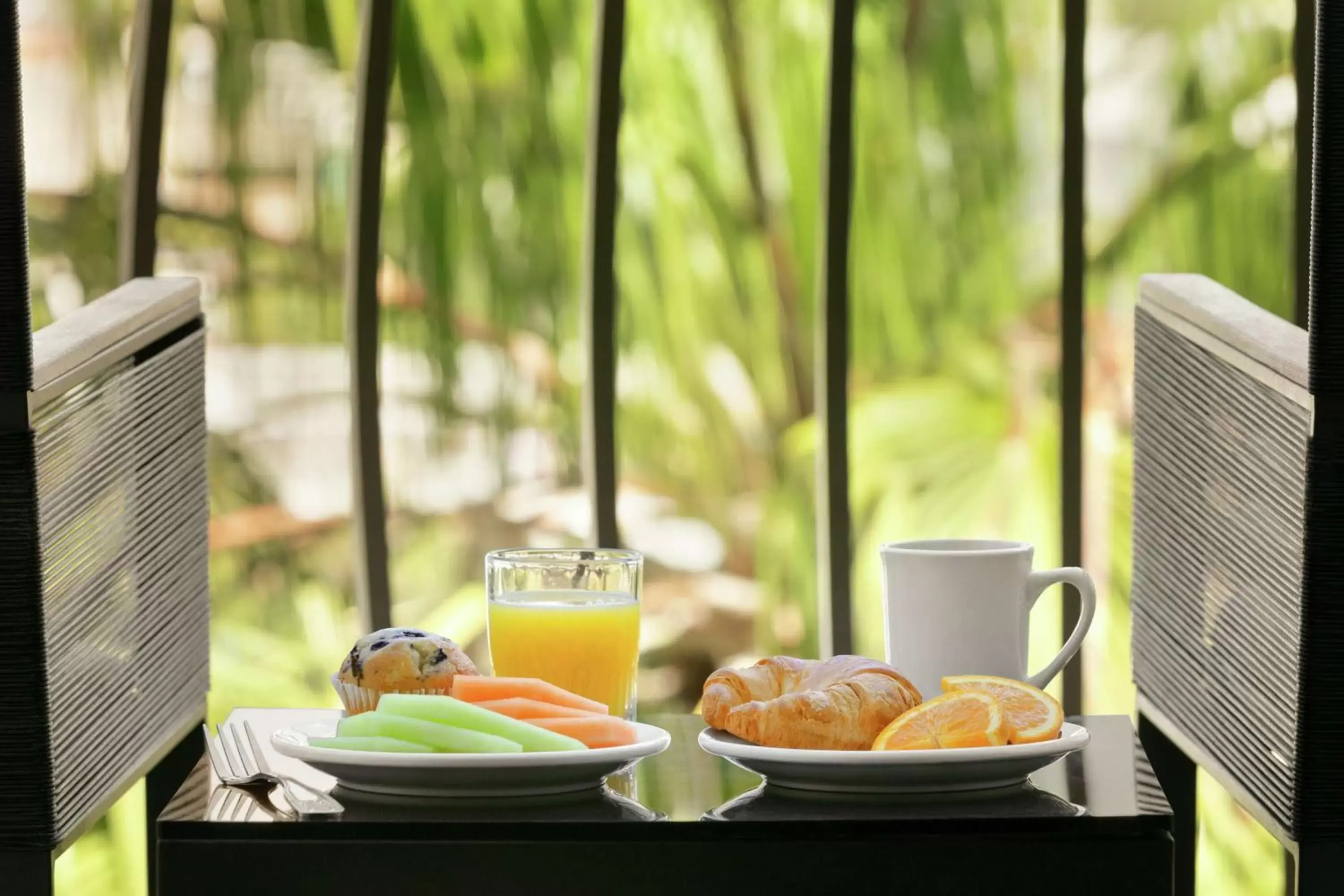 Two-Room King Suite with City View in Embassy Suites by Hilton Los Angeles Downey Two-Room King Suite with City View in Embassy Suites by Hilton Los Angeles Downey