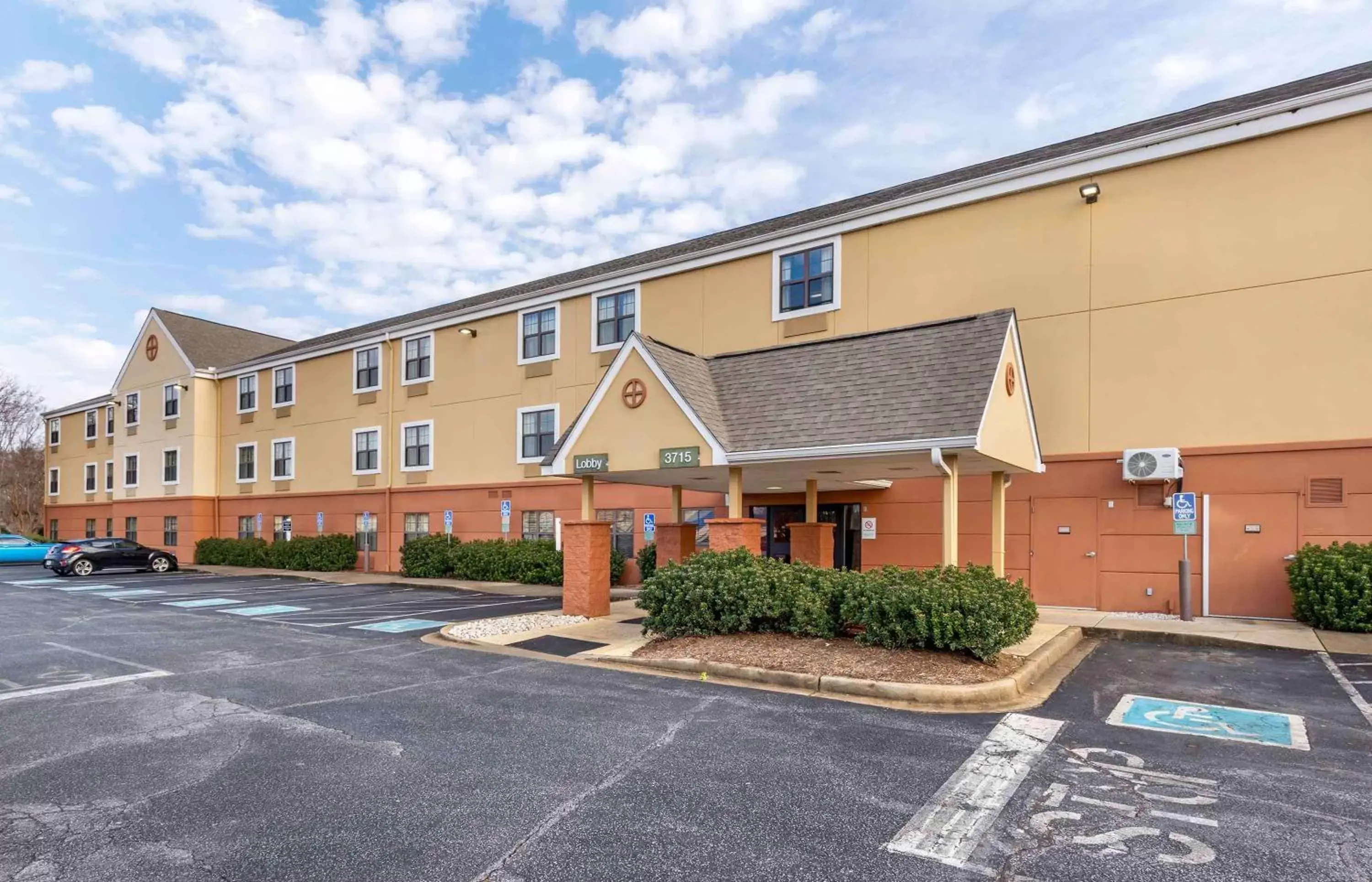 Property Building in Extended Stay America Suites - Greenville - Airport