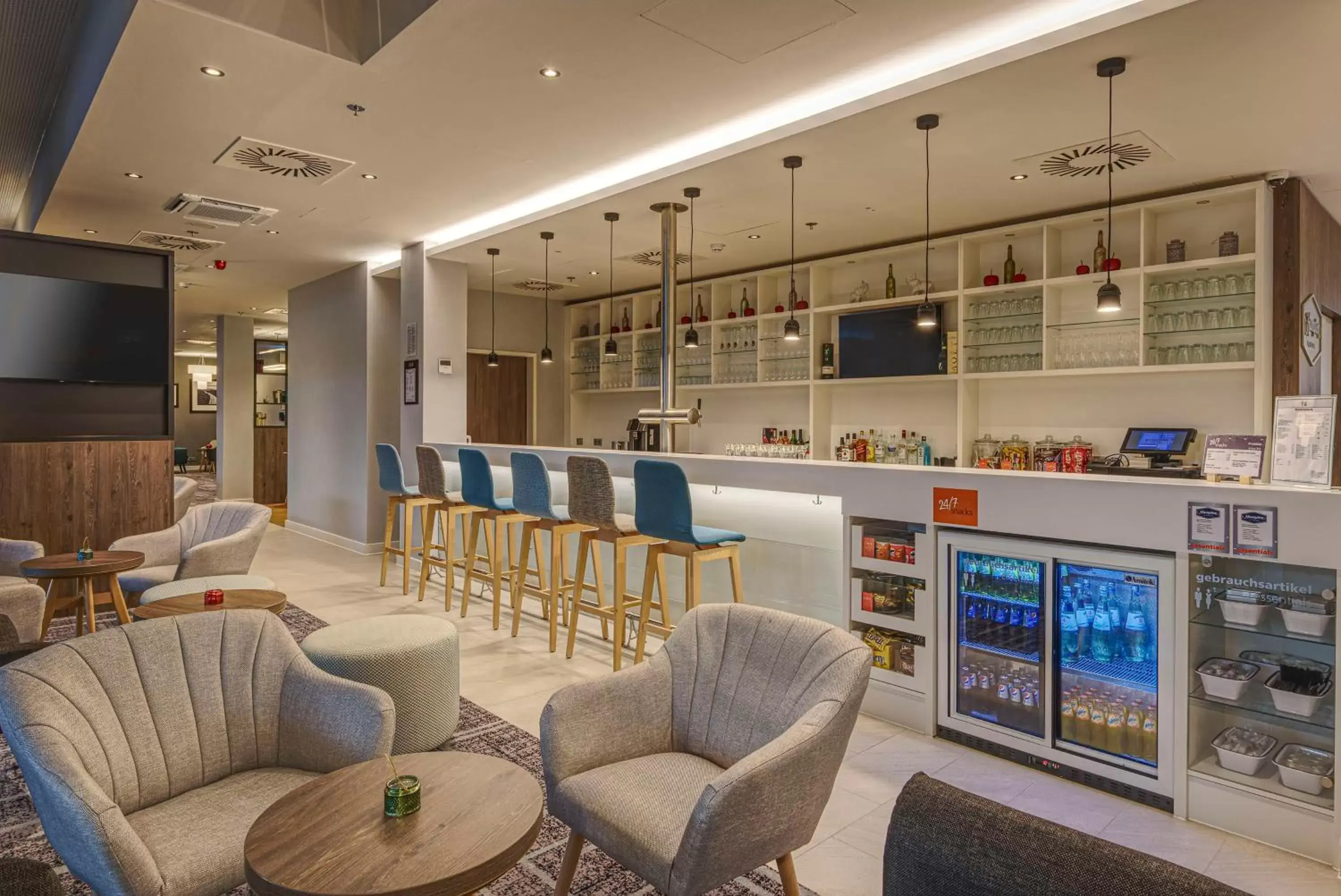 Lounge or bar in Hampton by Hilton Stuttgart City Centre Lounge or bar in Hampton by Hilton Stuttgart City Centre