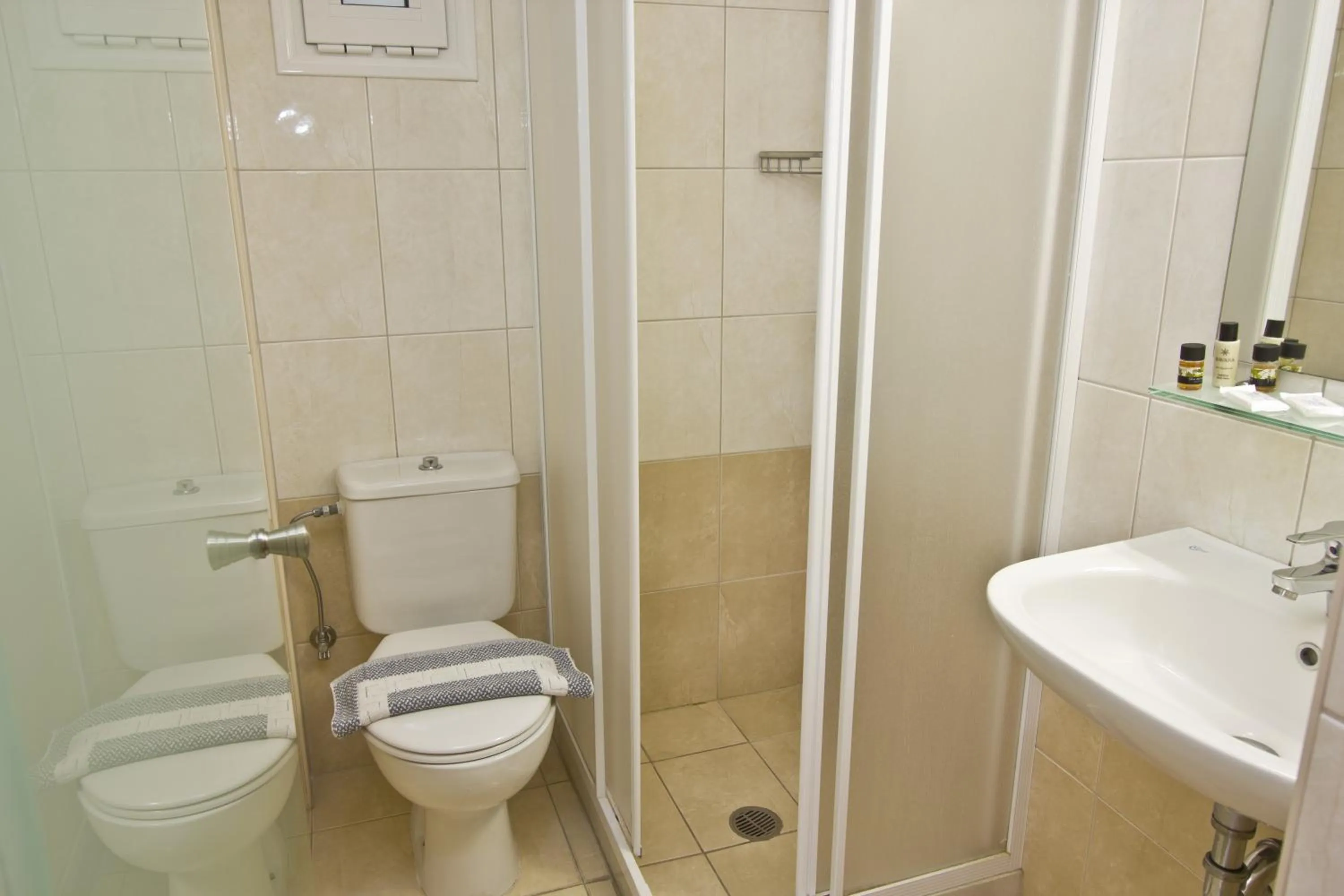 Bathroom in Nafsika Hotel