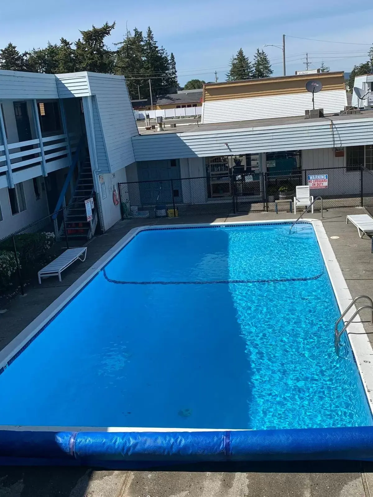 Swimming Pool in Travelodge by Wyndham Florence