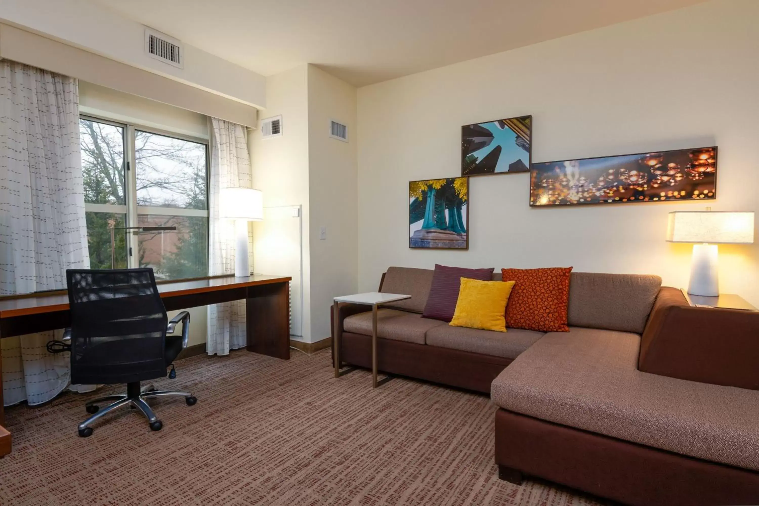 Bedroom, Seating Area in Residence Inn by Marriott Philadelphia Great Valley/Malvern