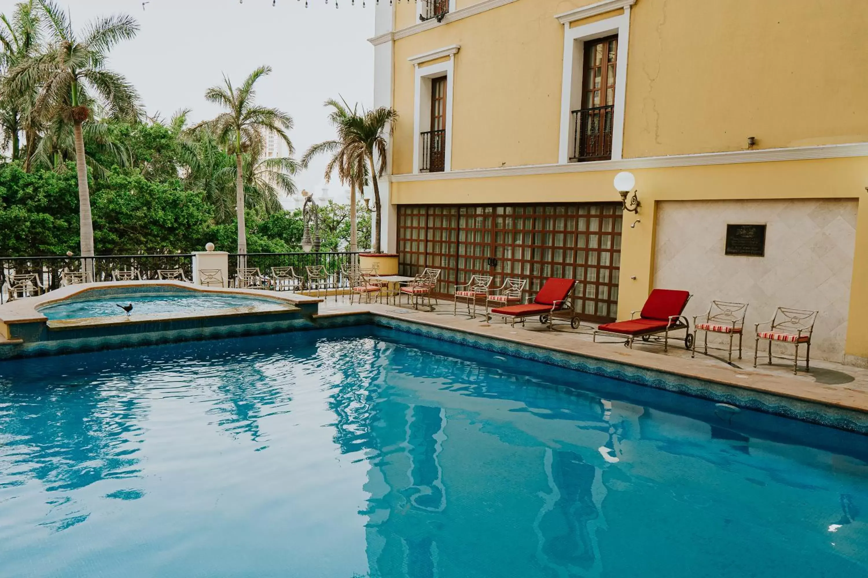 Swimming Pool in Gran Hotel Diligencias