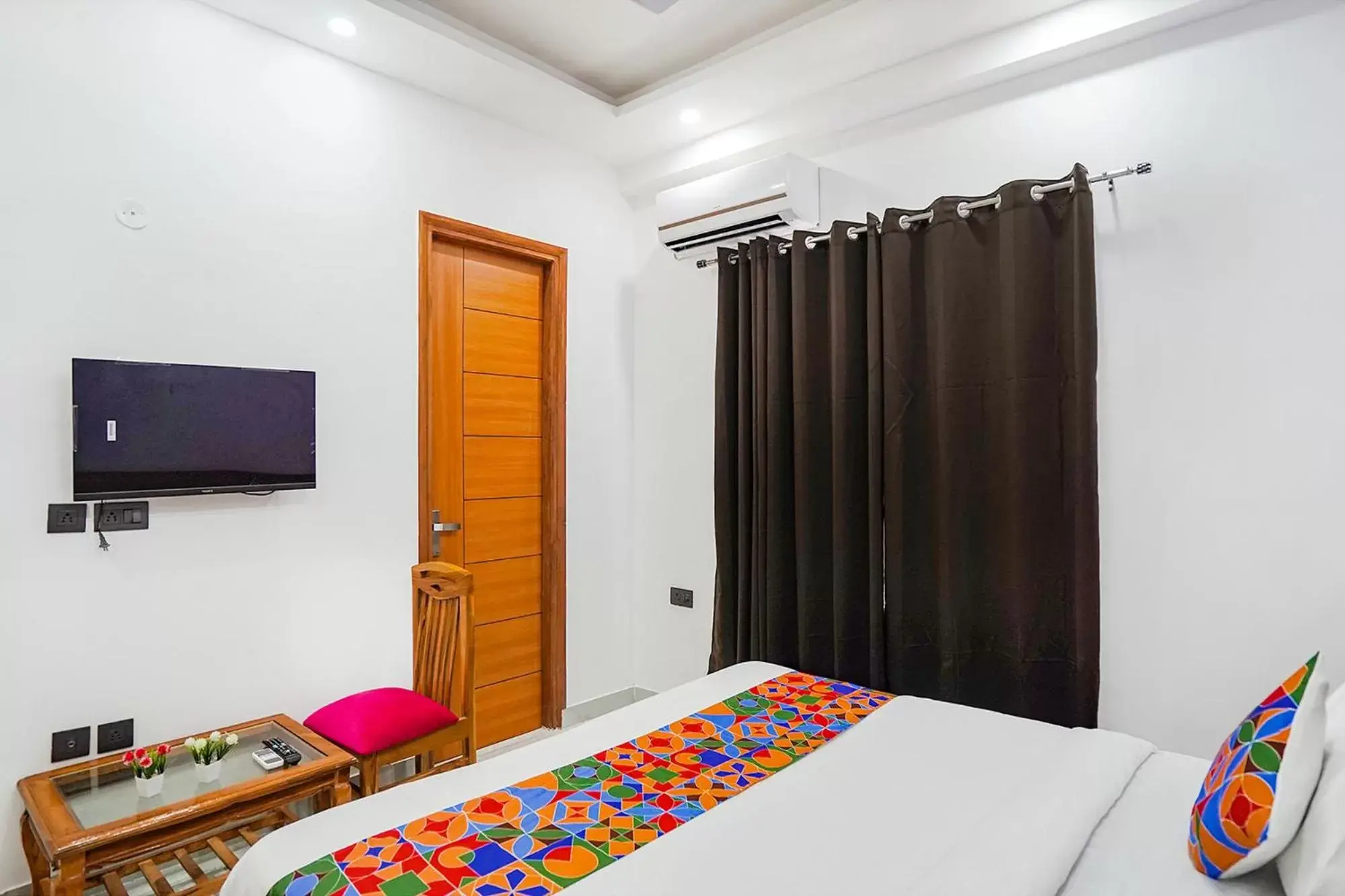 Bed in FabHotel Sunrise Sector 56 Bed in FabHotel Sunrise Sector 56