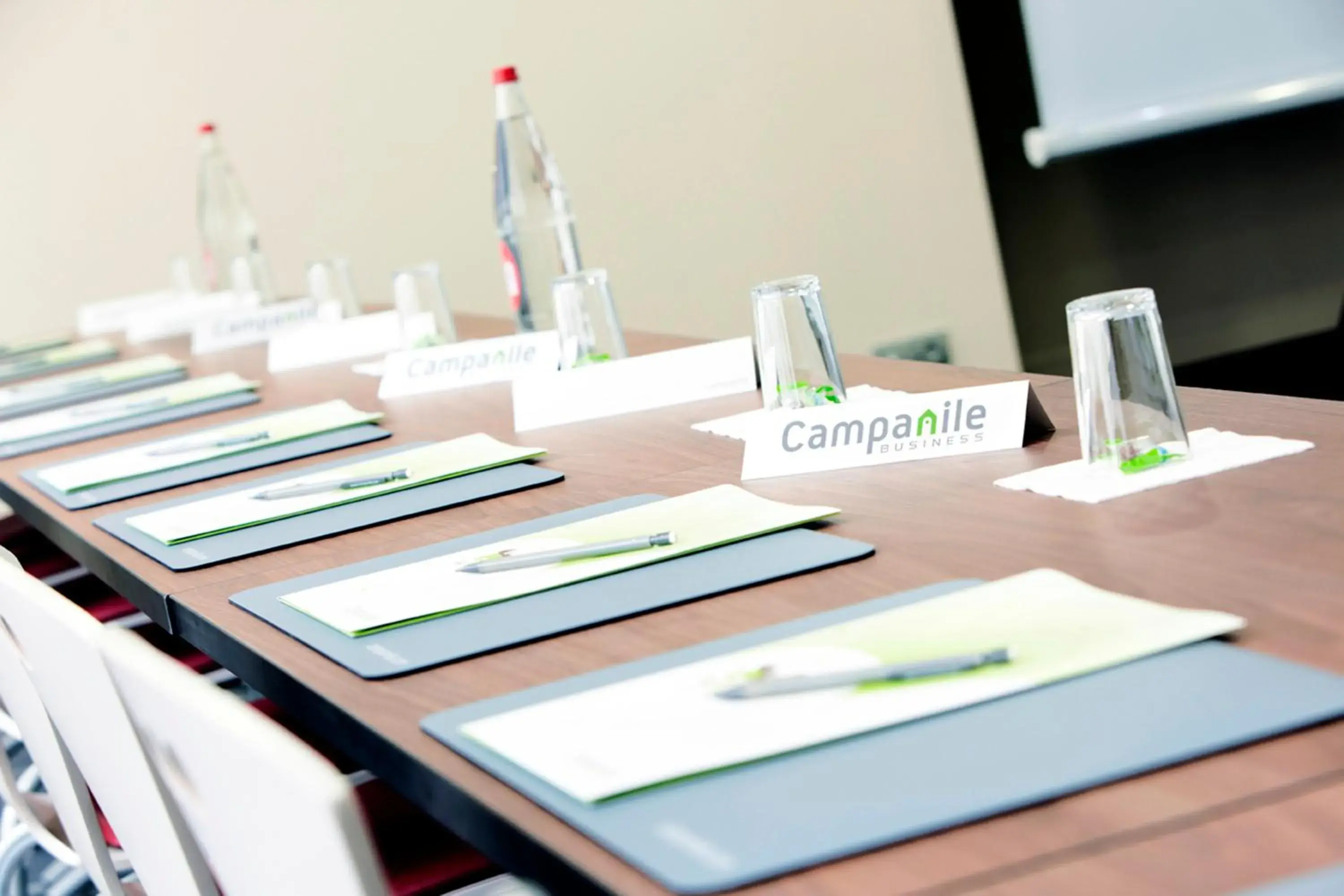 Business facilities in Campanile Hotel Chantilly