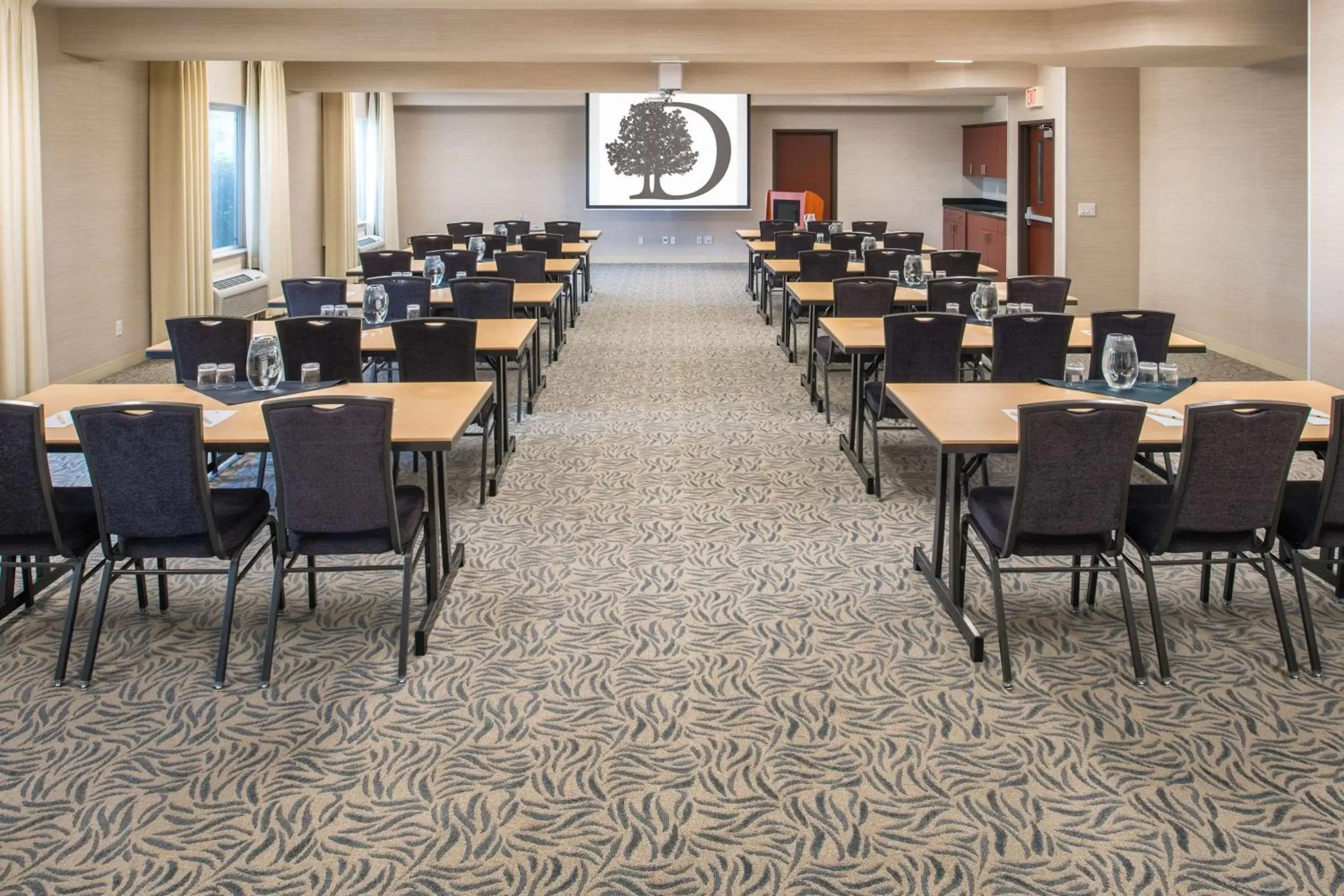 Meeting/conference room in DoubleTree by Hilton Bend