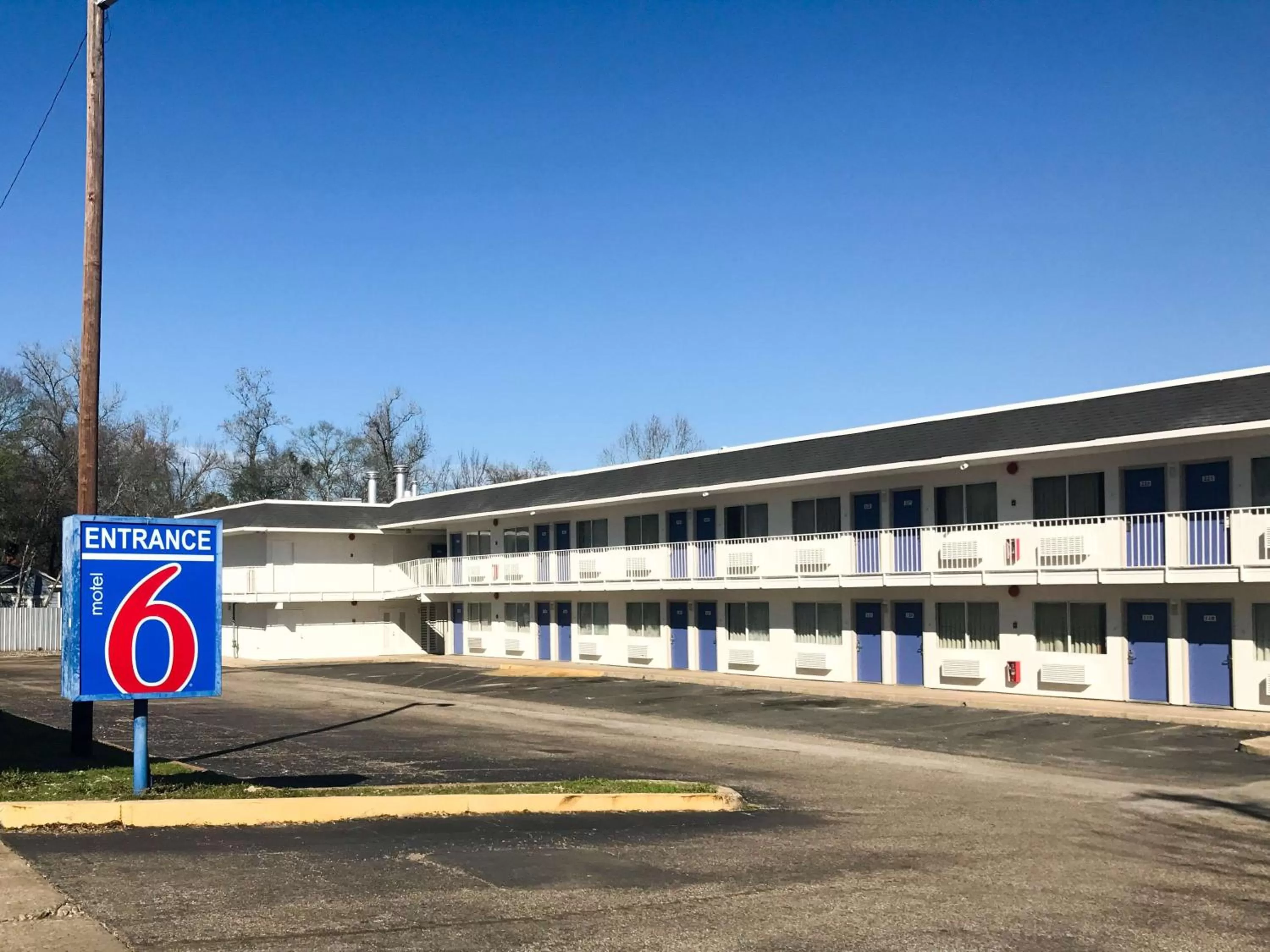 Motel 6-Lufkin, TX