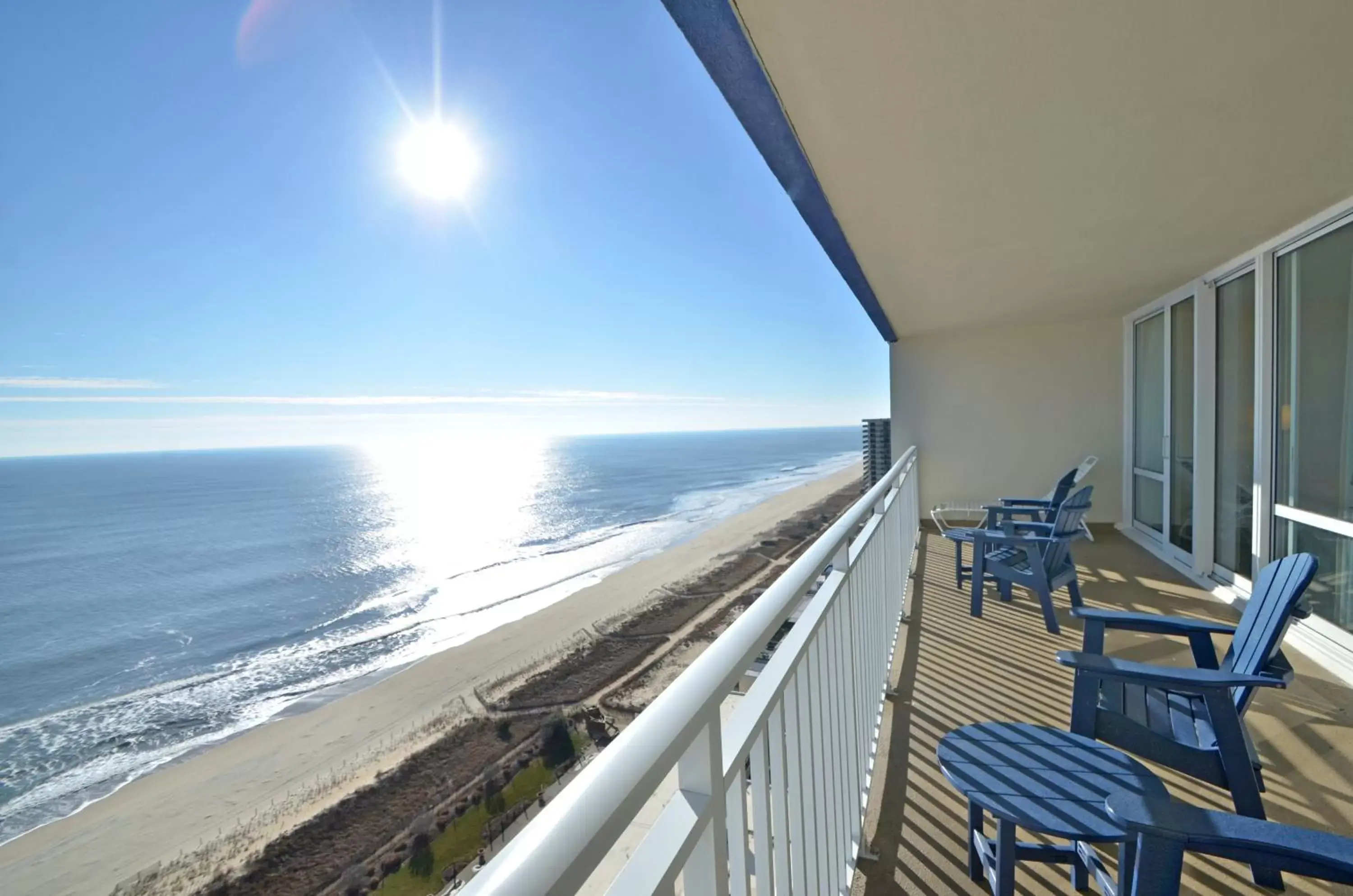 Sea view, Balcony/Terrace in Carousel Resort Hotel and Condominiums