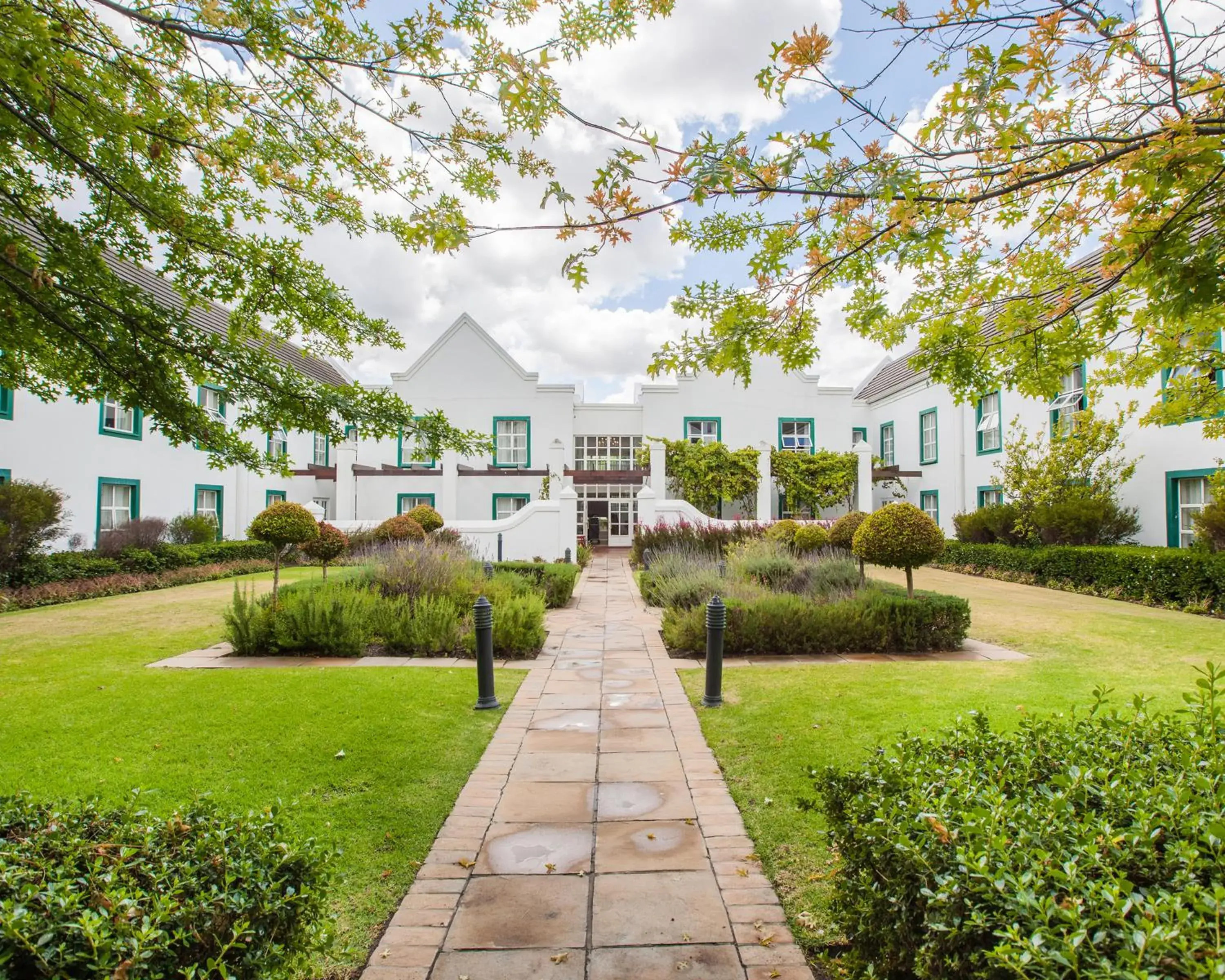 Property building, Garden in City Lodge Hotel GrandWest