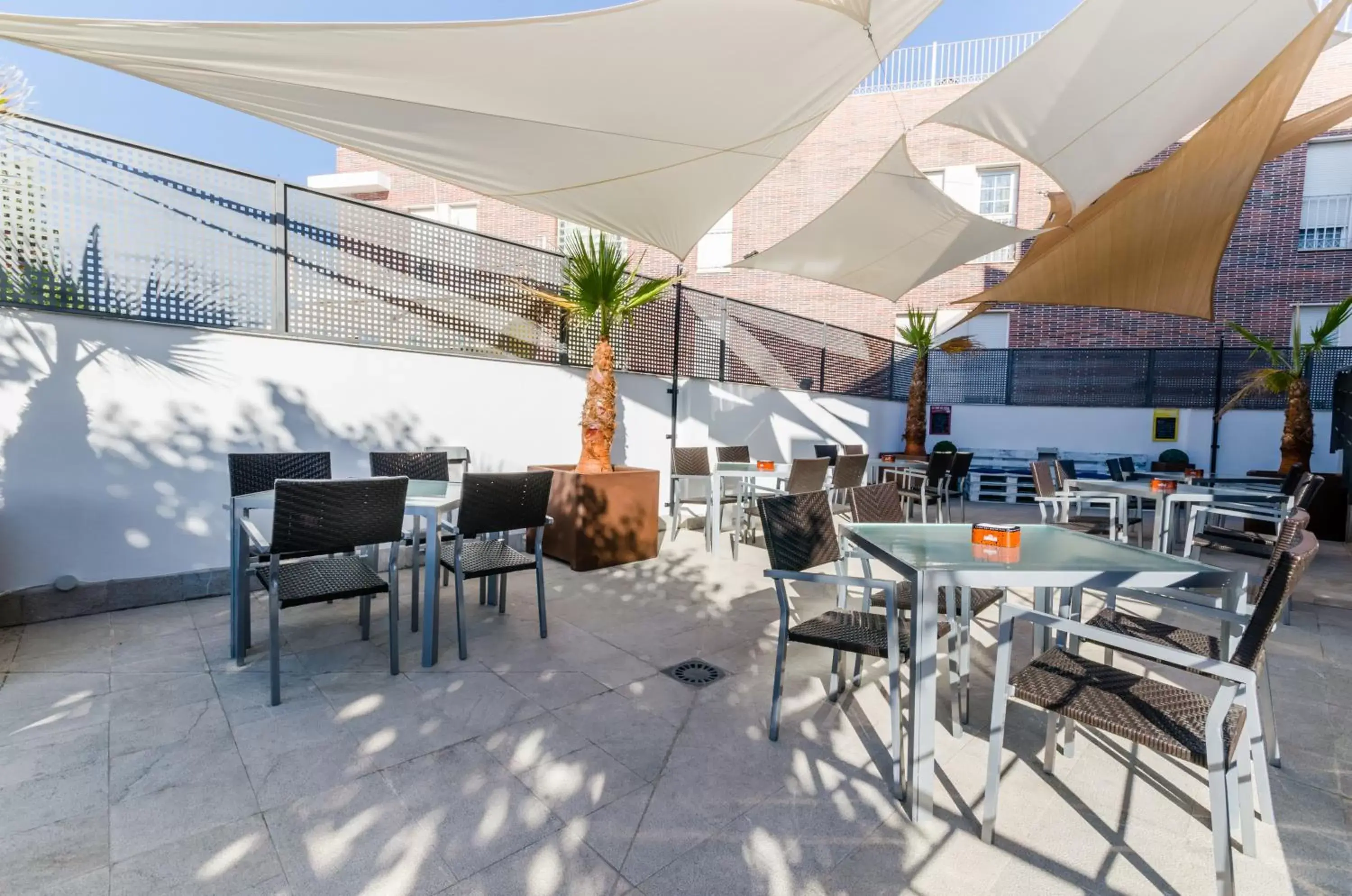 Patio, Restaurant/Places to Eat in YIT Conquista de Granada