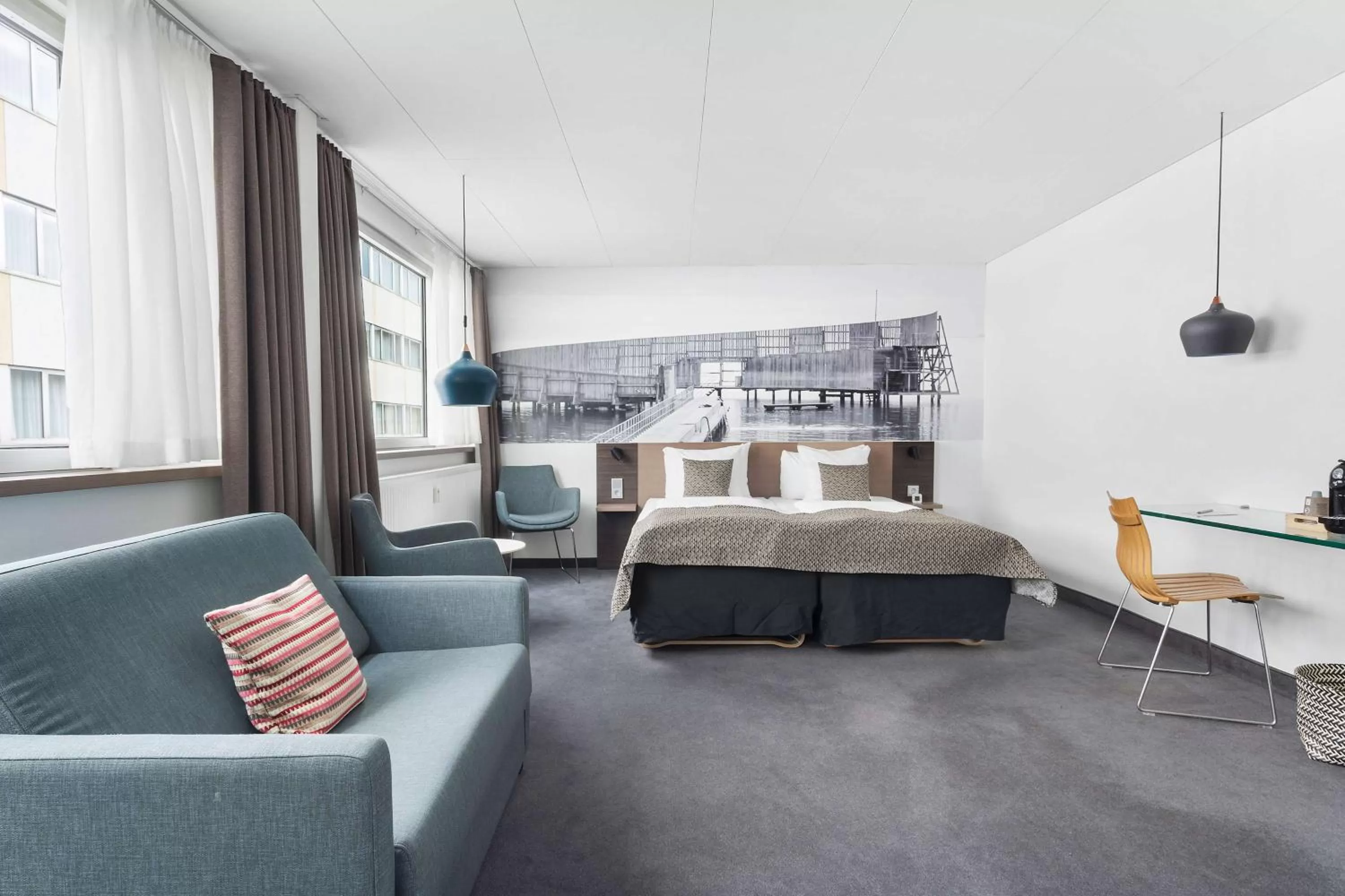 Bedroom, Bed in Best Western Plus Airport Hotel