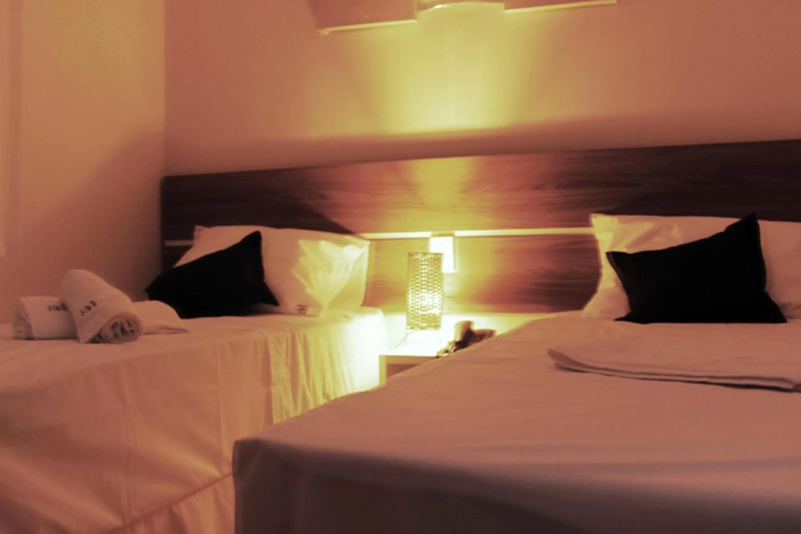 Bedroom, Bed in Assay Plaza Hotel