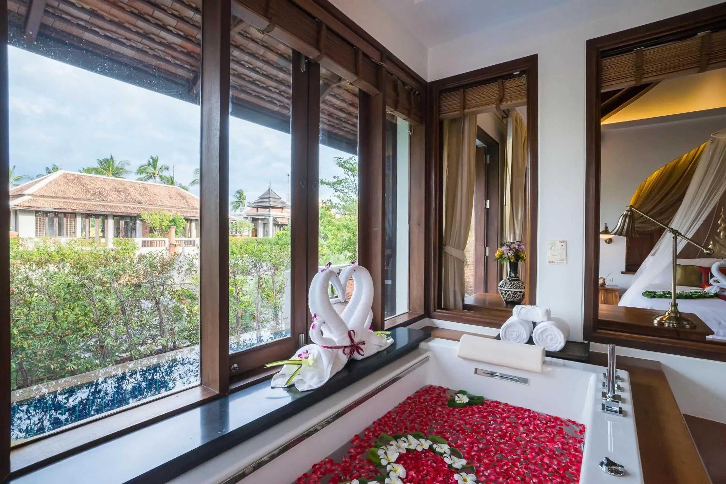 Bathroom, Seating Area in Royal Muang Samui Villas - SHA Extra Plus