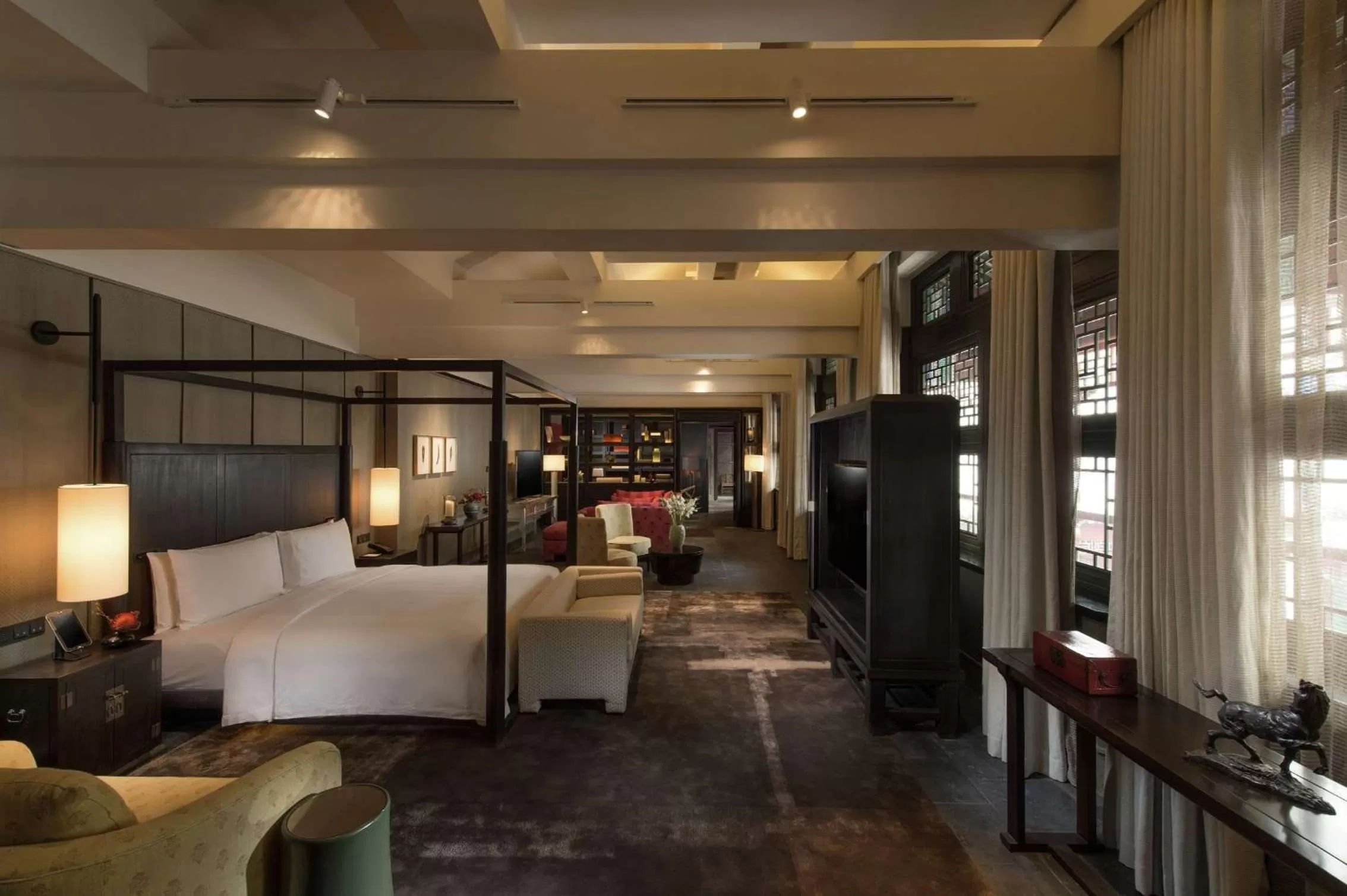 Living room, Bed in Waldorf Astoria Beijing