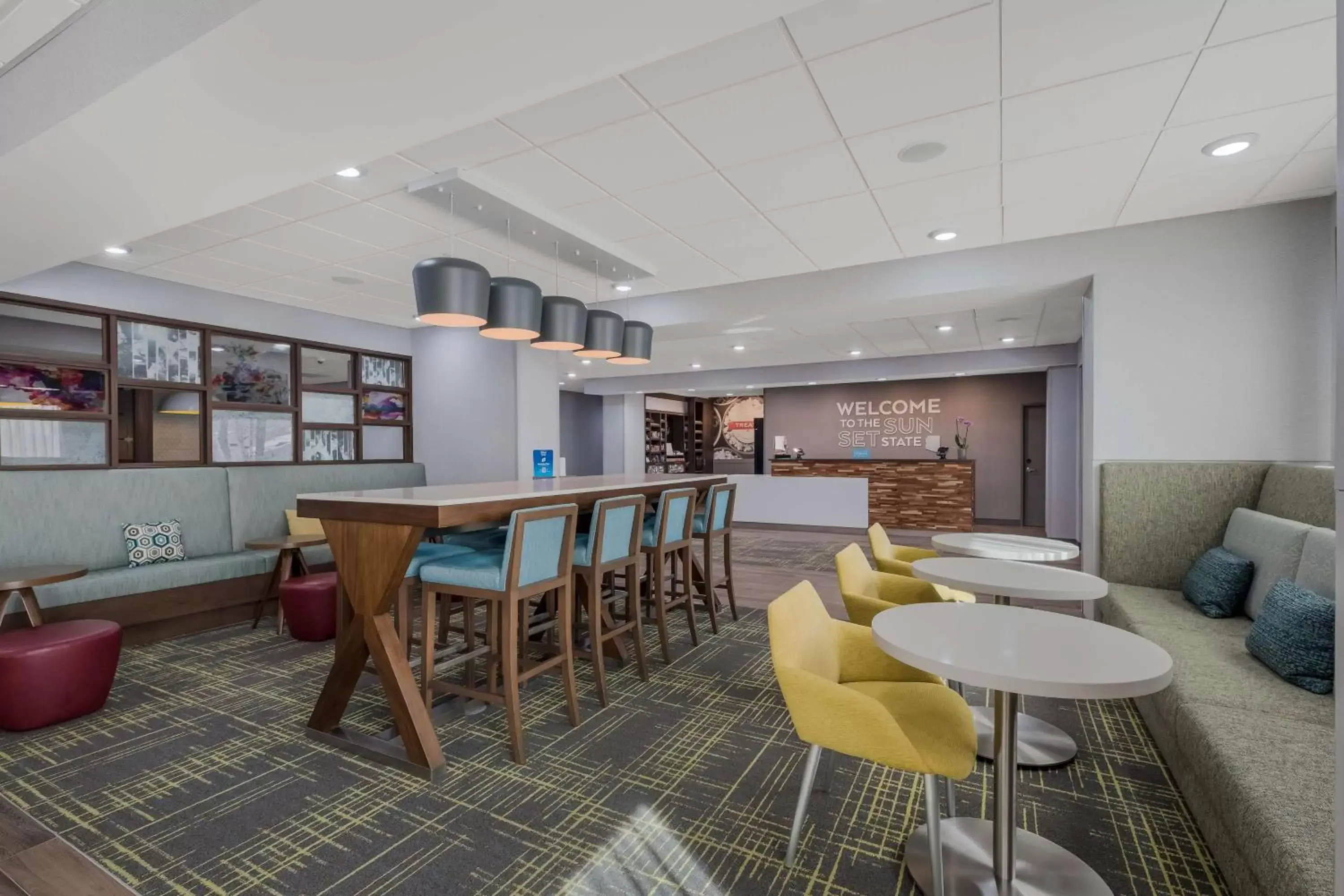 Lobby or reception, Lounge/Bar in Hampton Inn By Hilton Williams