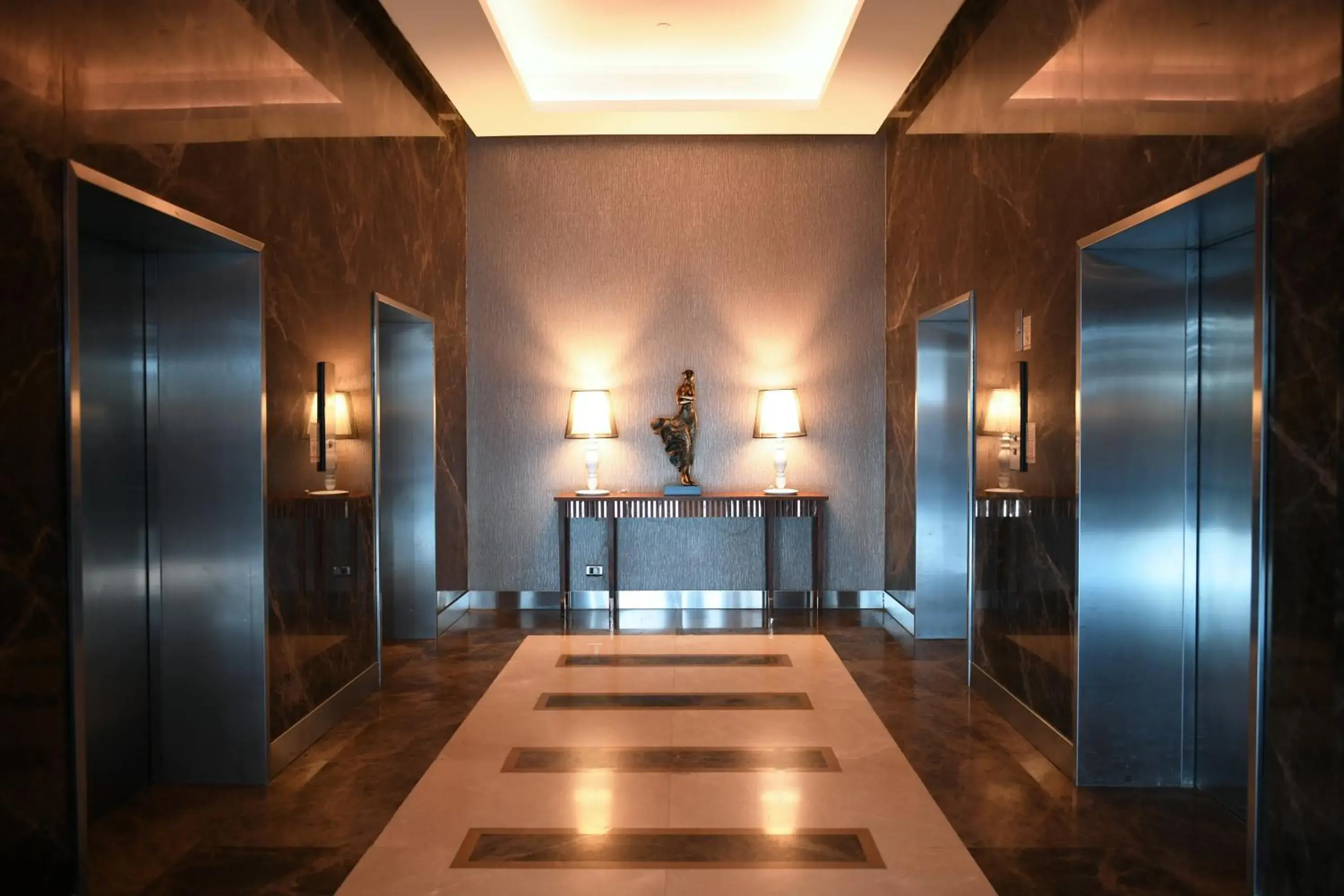 Lobby or reception in Mercure Istanbul West Hotel & Convention Center