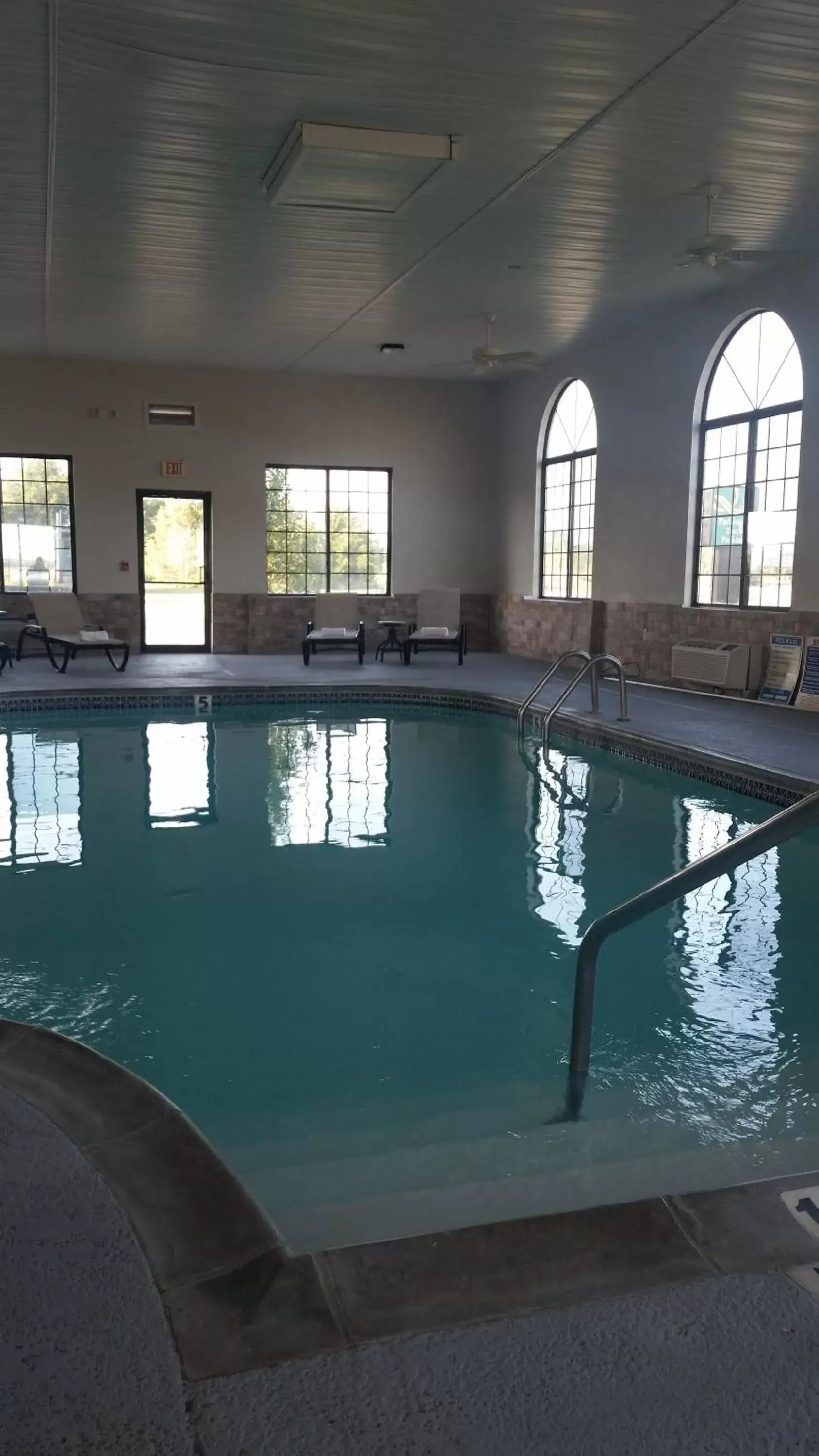 Swimming Pool in Quality Inn & Suites