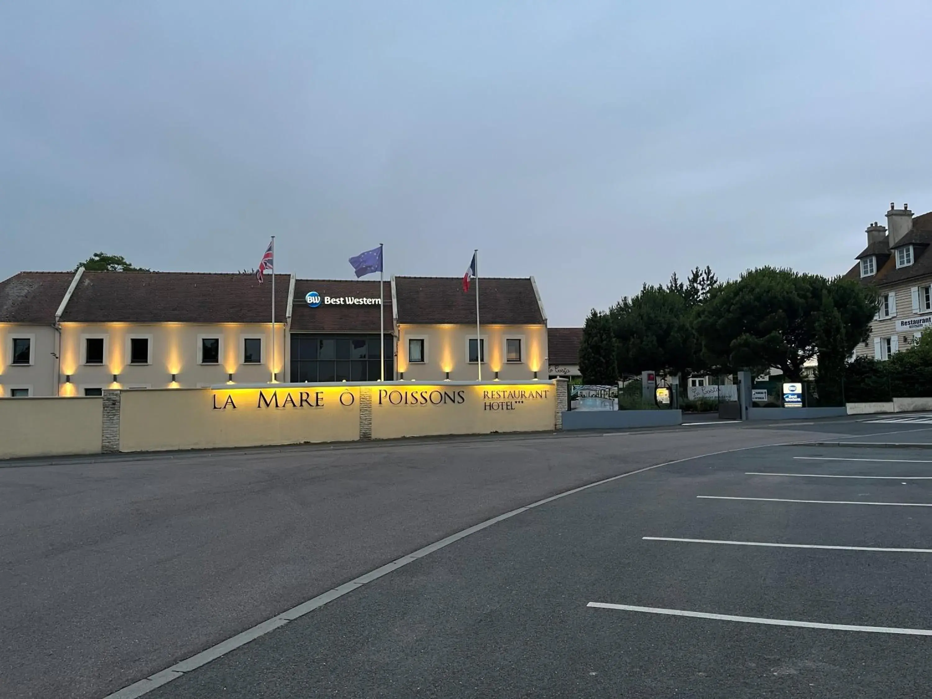 Property Building in Hotel Best Western La Mare O Poissons