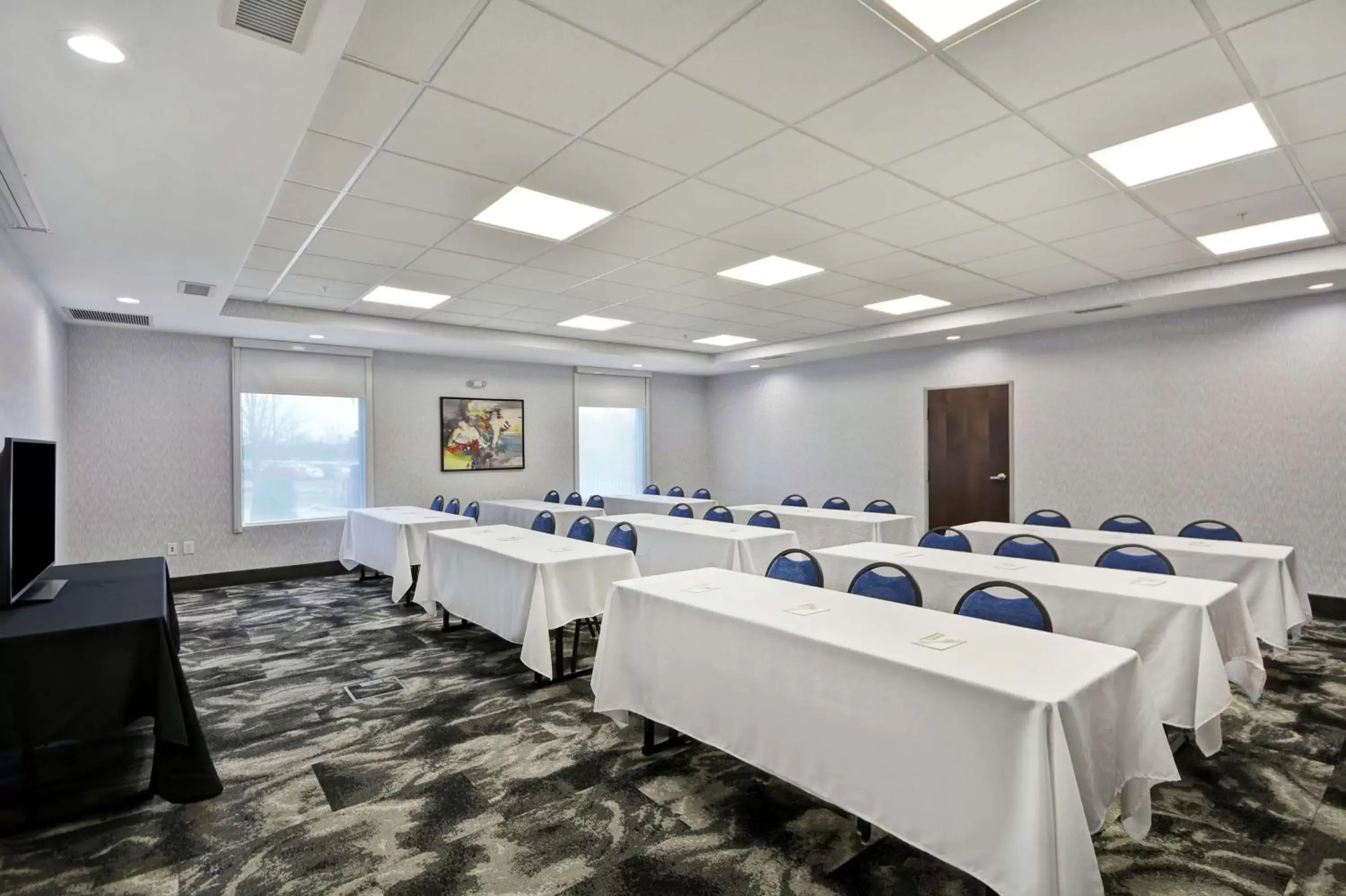 Meeting/conference room in Home2 Suites By Hilton Grand Rapids North