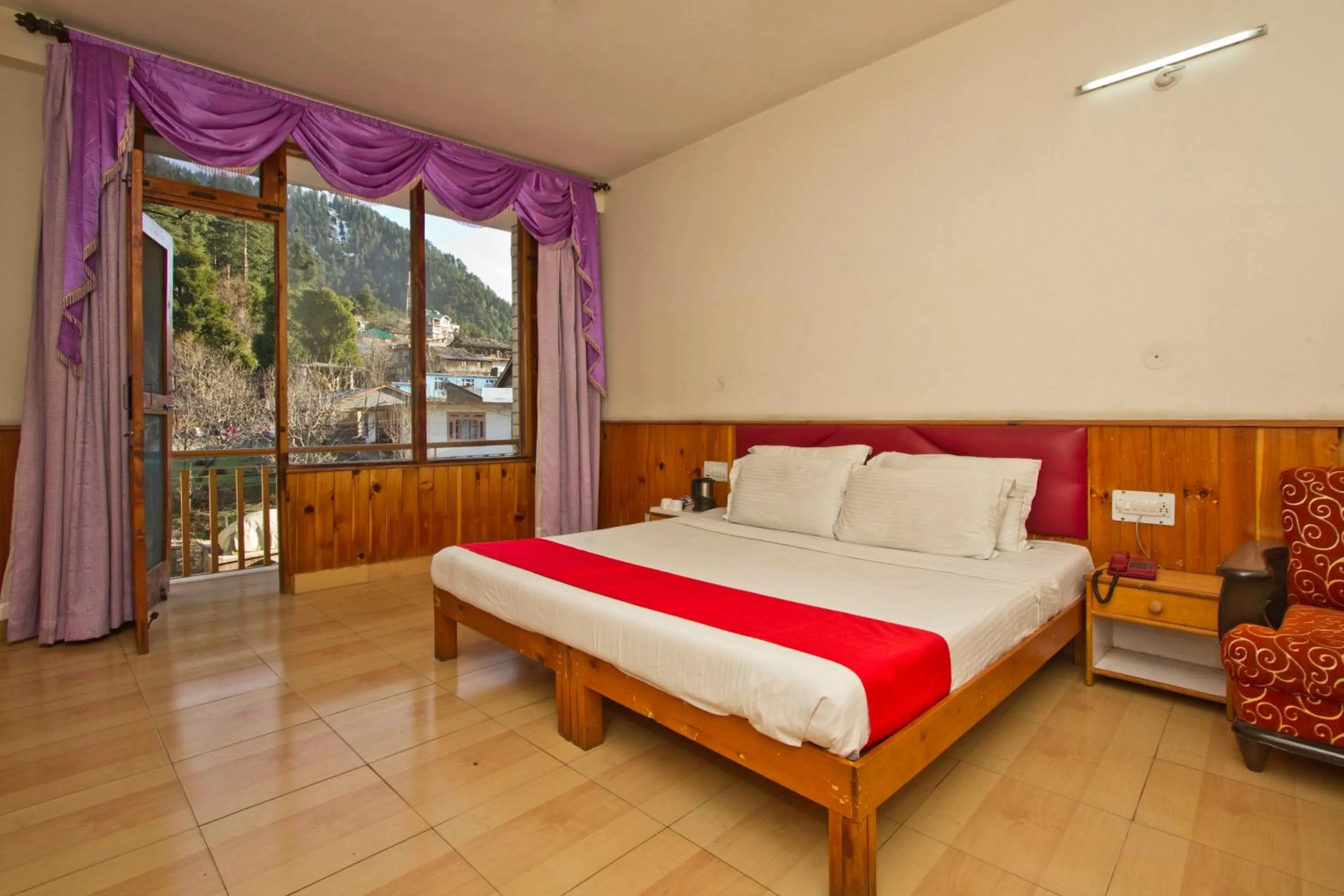 Photo of the whole room, Bed in Sarthak Resorts-Reside in Nature with Best View, 9 kms from Mall Road Manali