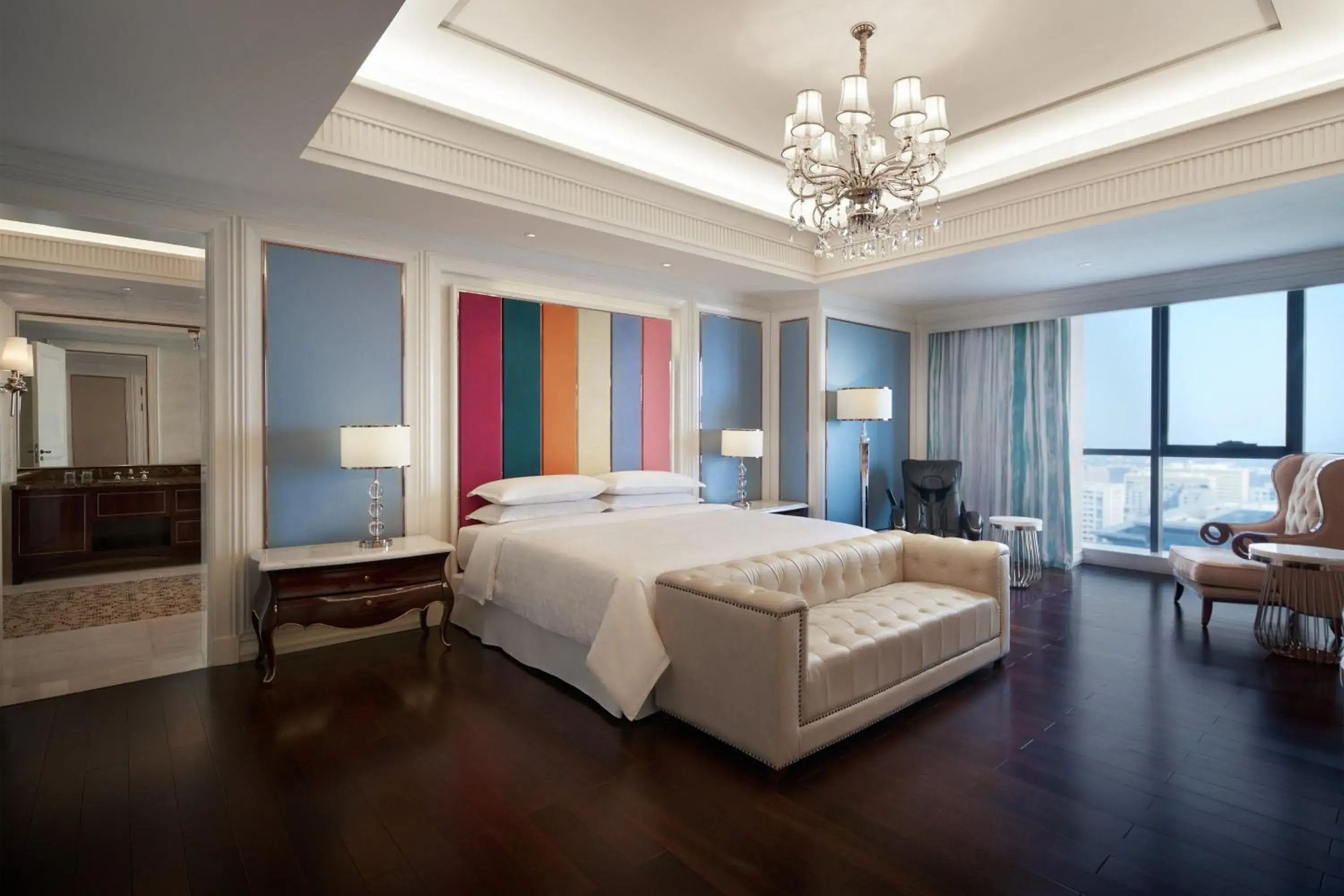 Photo of the whole room in Sheraton Grand Zhengzhou Hotel