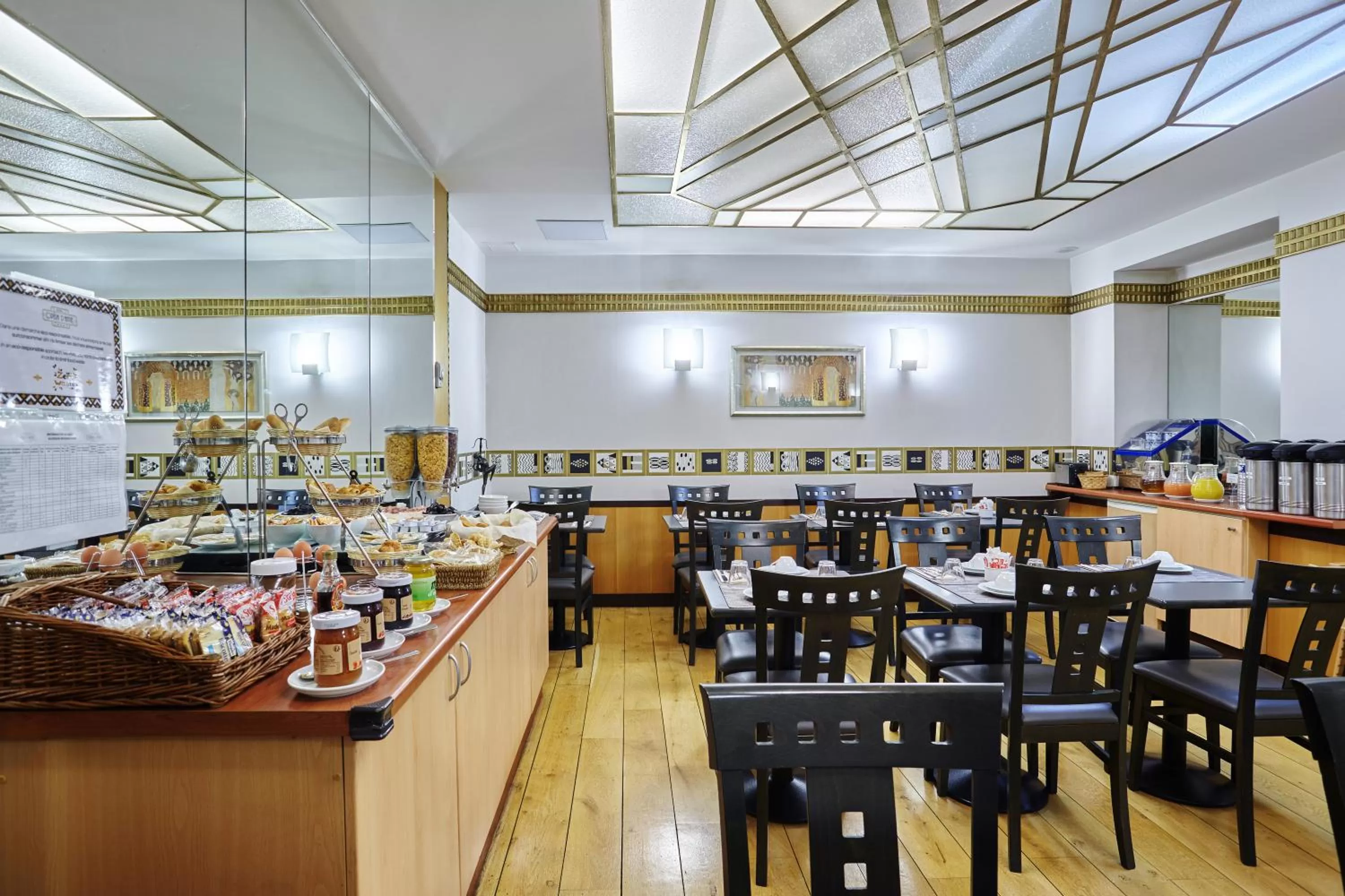 Buffet breakfast in Hotel Opéra d'Antin