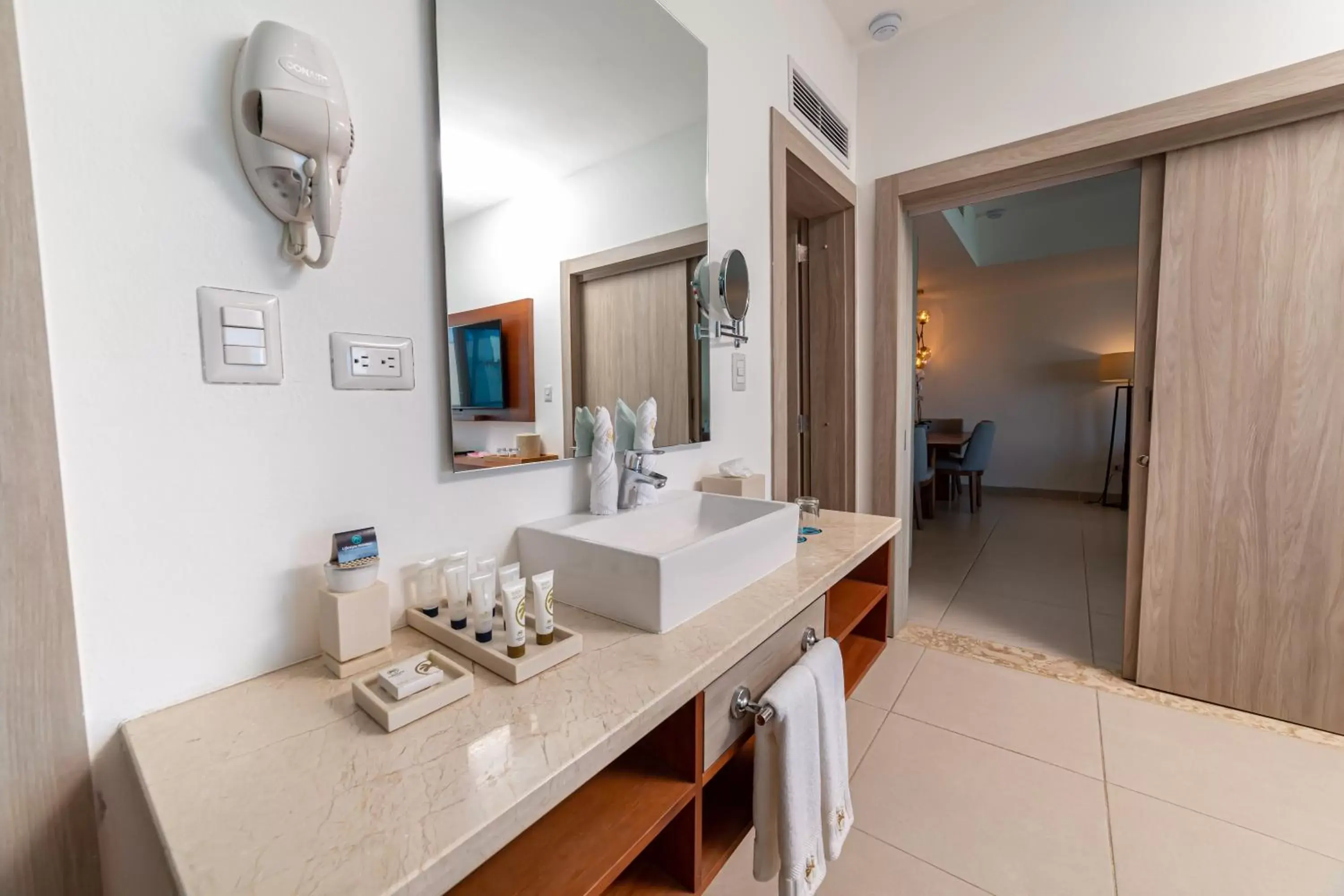 Bathroom in Presidential Suites Cabarete - Room Only