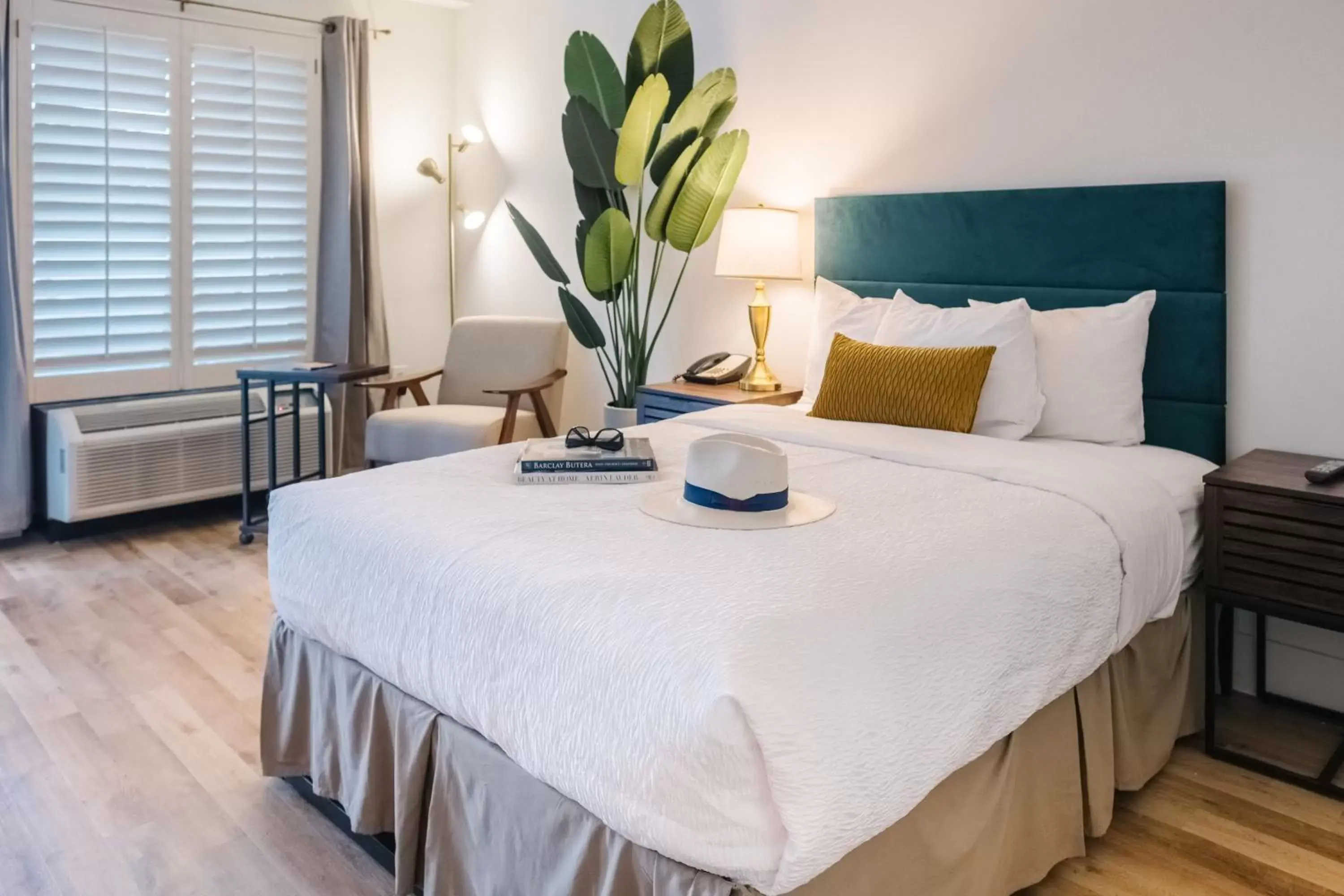 Bedroom, Bed in L3 Oasis Hotel Bedroom, Bed in L3 Oasis Hotel