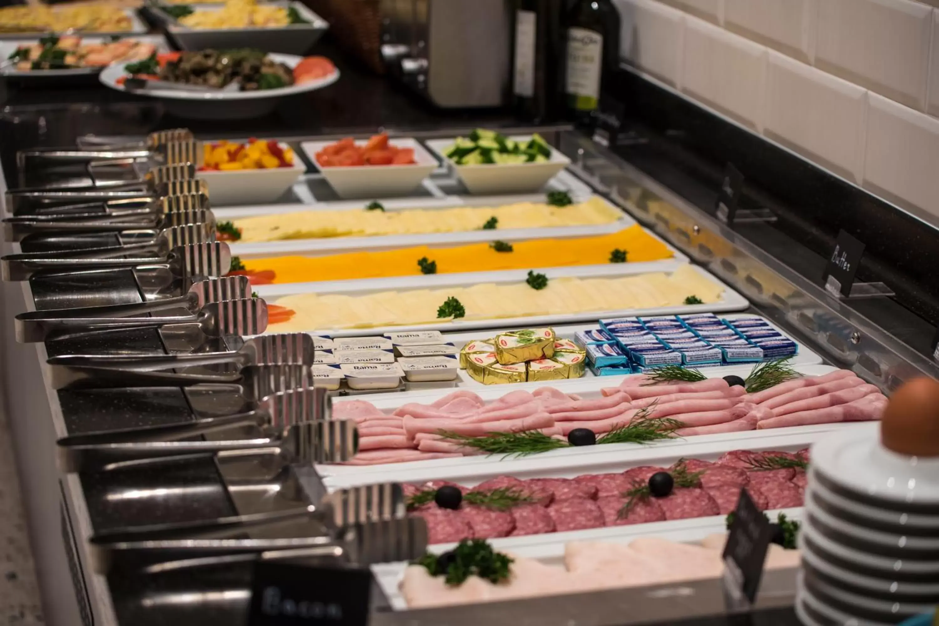 Food and drinks in The Gold Bank Food and drinks in The Gold Bank