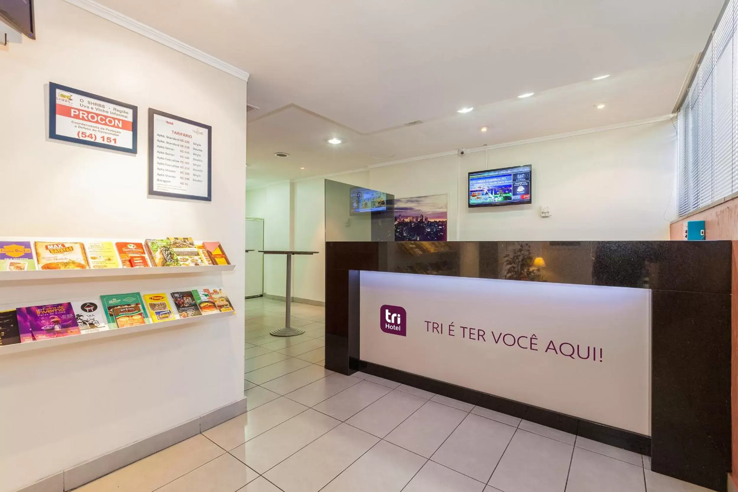 Lobby or reception, Lobby/Reception in Tri Hotel Smart Caxias Lobby or reception, Lobby/Reception in Tri Hotel Smart Caxias