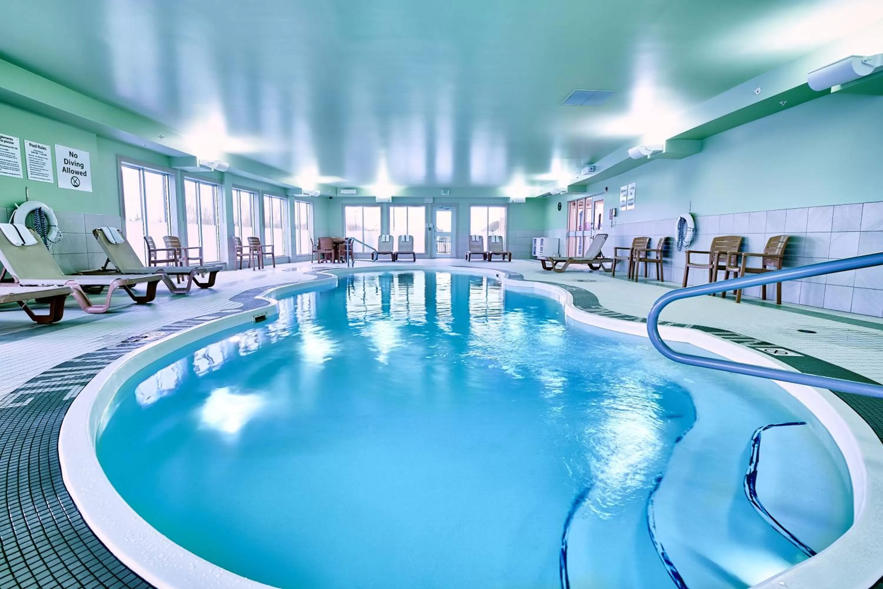 Swimming pool in Holiday Inn Express Hotel & Suites Dieppe Airport by IHG