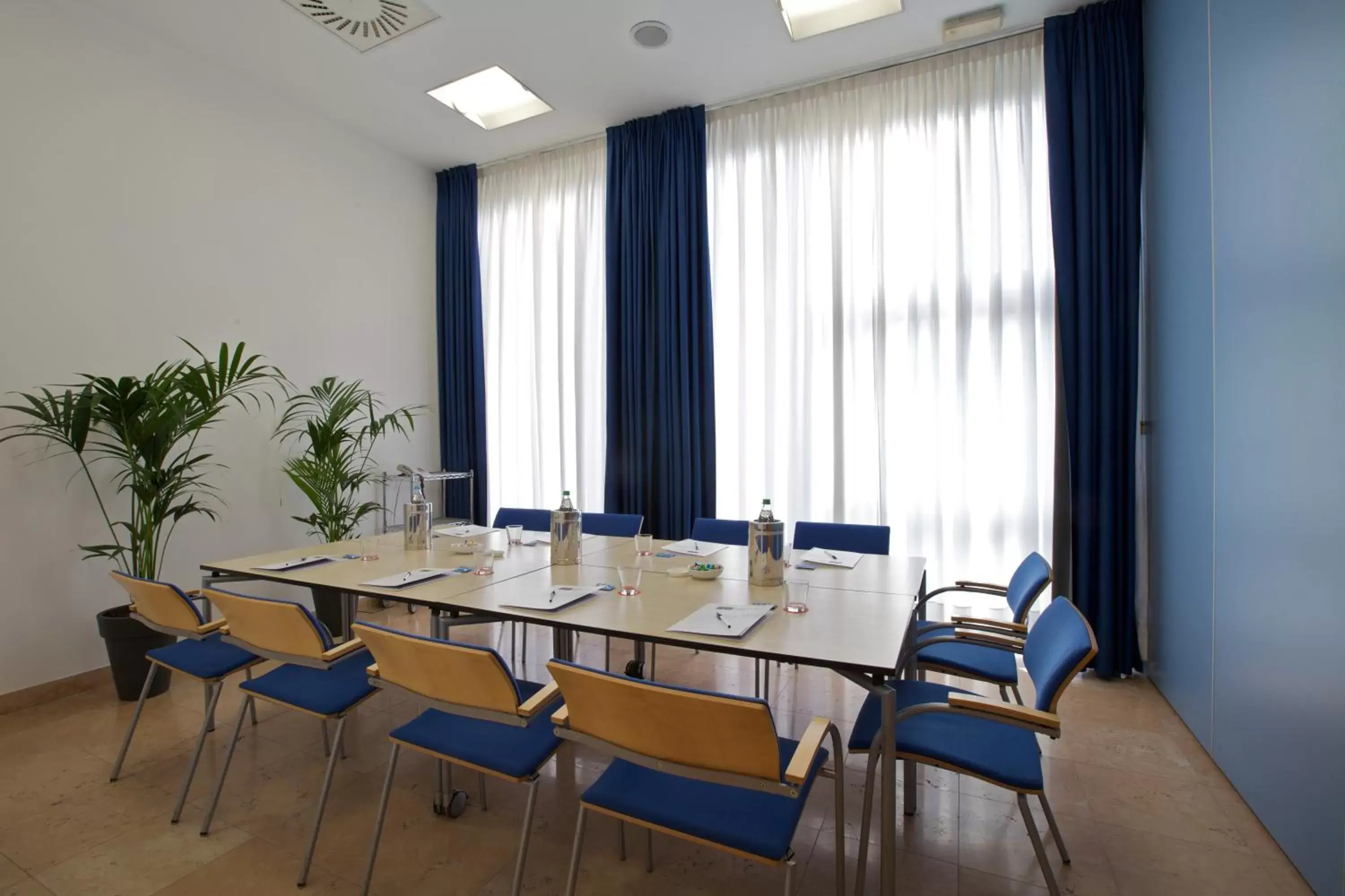 Business facilities in Hotel Fiera