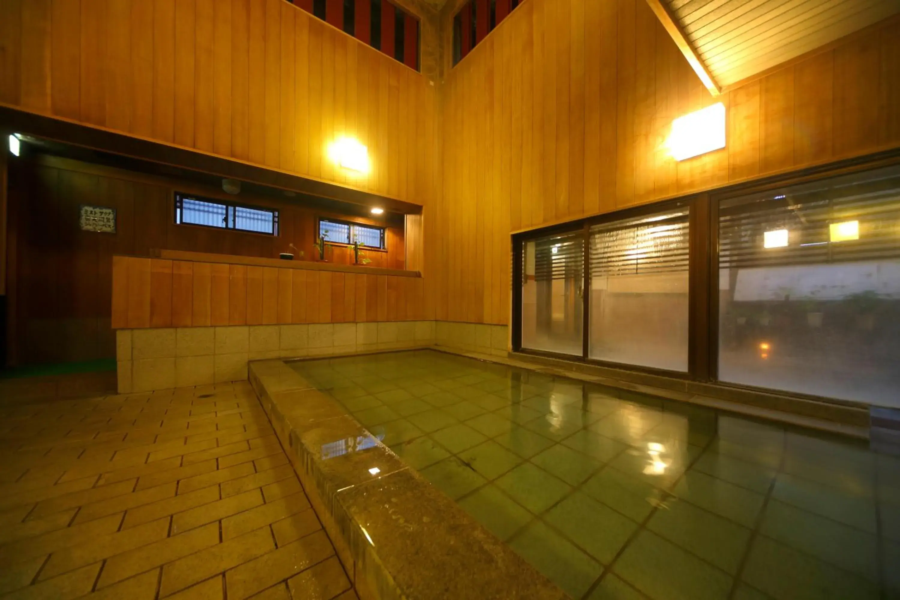 Swimming pool in Kyotoya Hotel