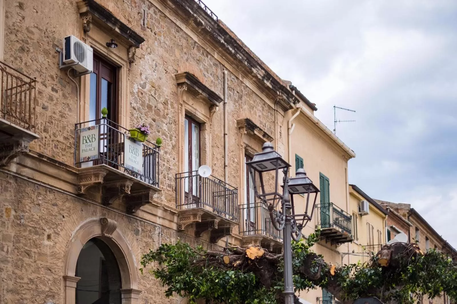 Property building in THE PALACE B&B and Apartments