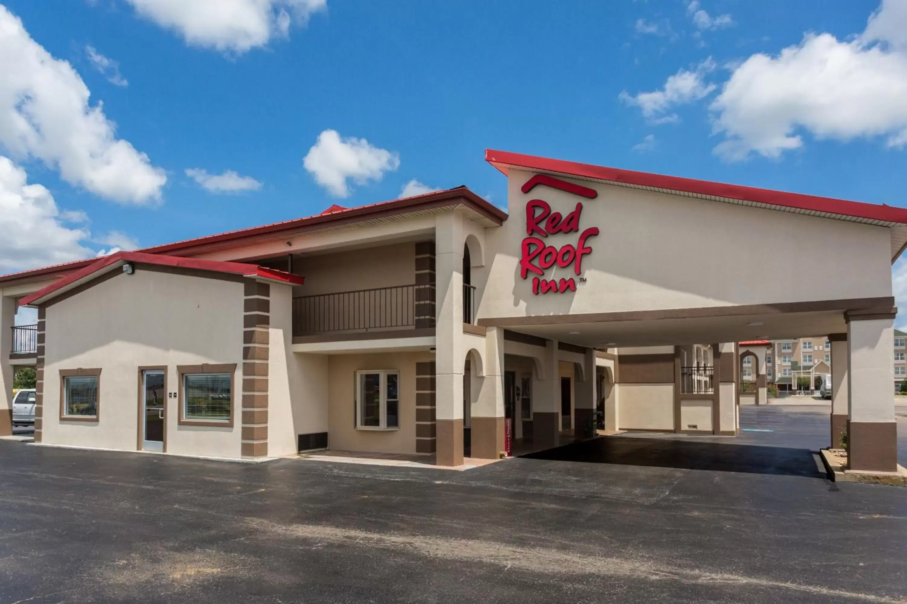 Property Building in Red Roof Inn Bowling Green