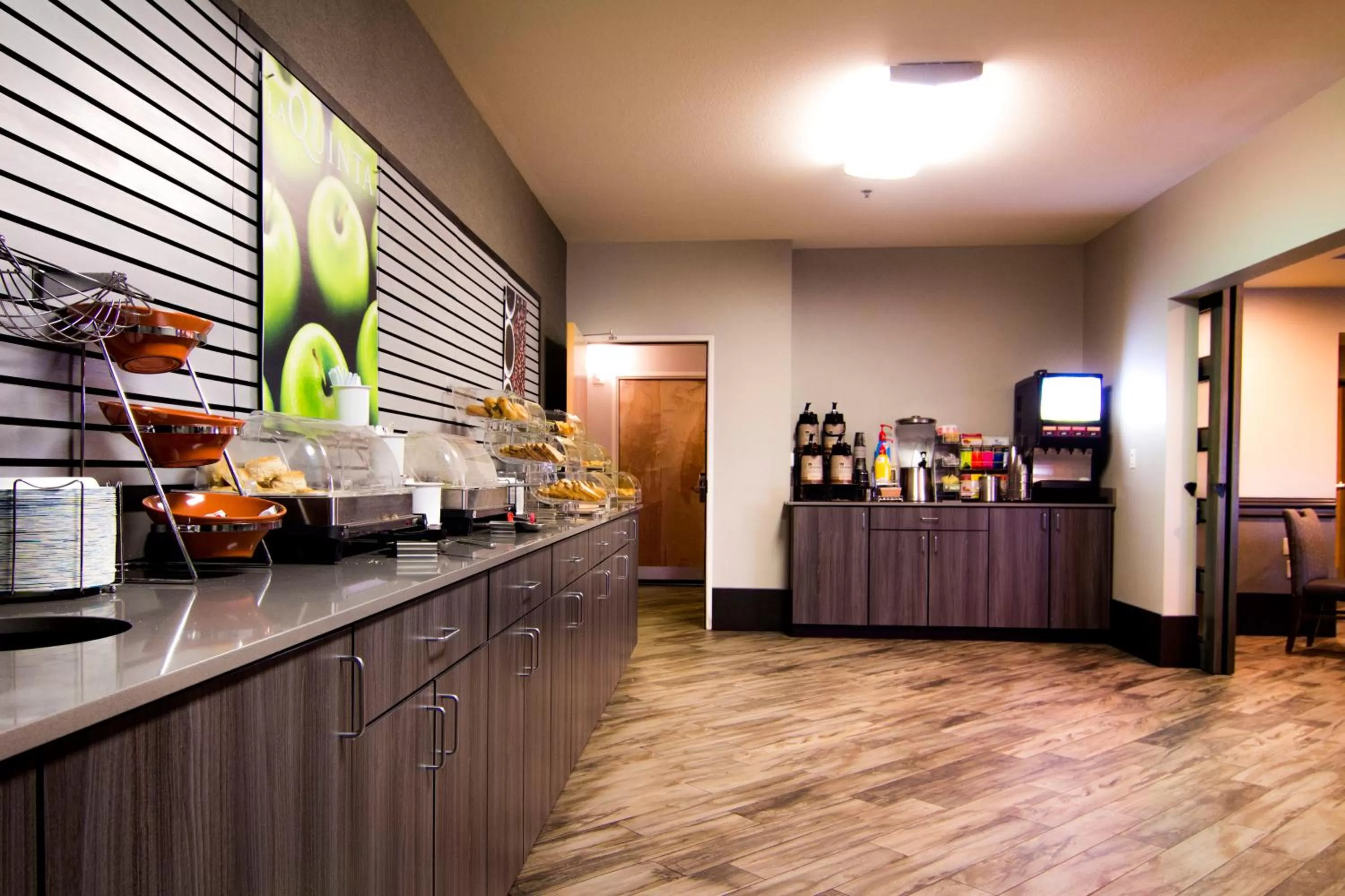 Breakfast in La Quinta by Wyndham Fairbanks Airport